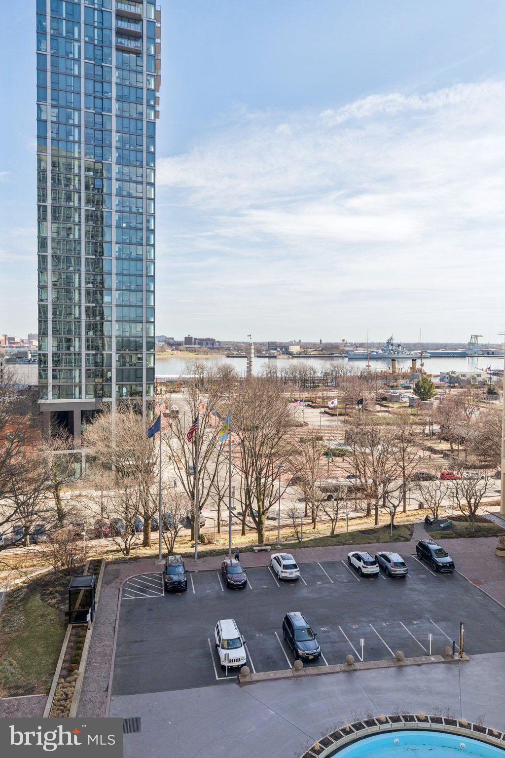 SOCIETY HILL - Residential