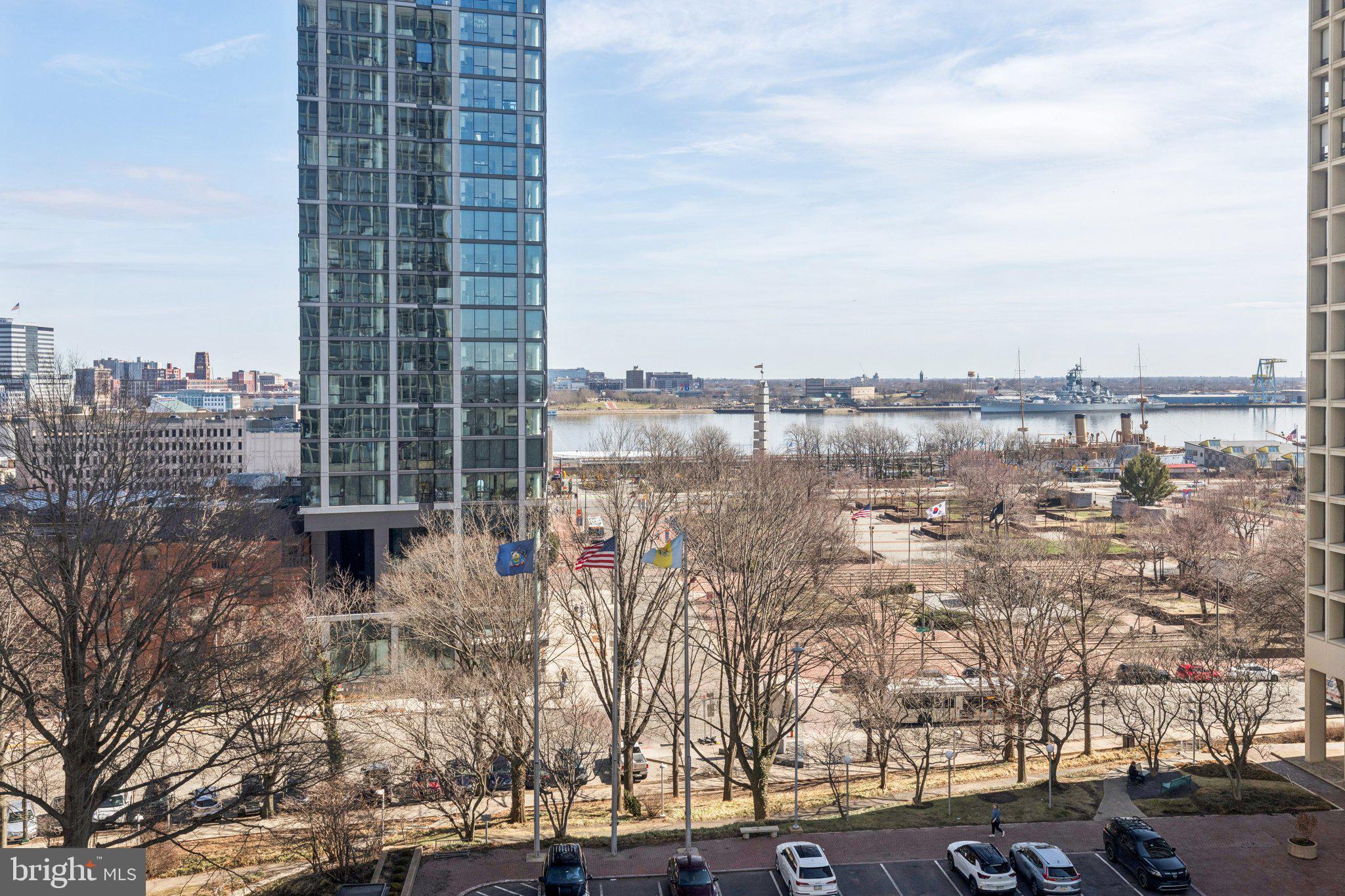 SOCIETY HILL - Residential