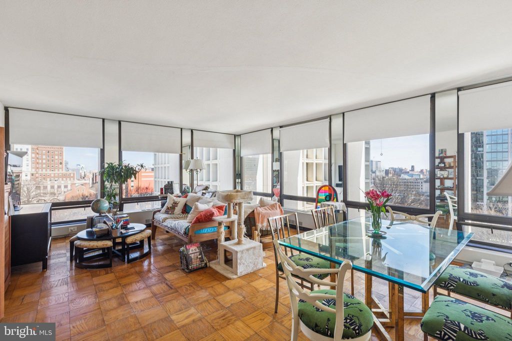 Photo of 210 Locust Street #7AW, PHILADELPHIA, PA 19106 (MLS # PAPH2601688)