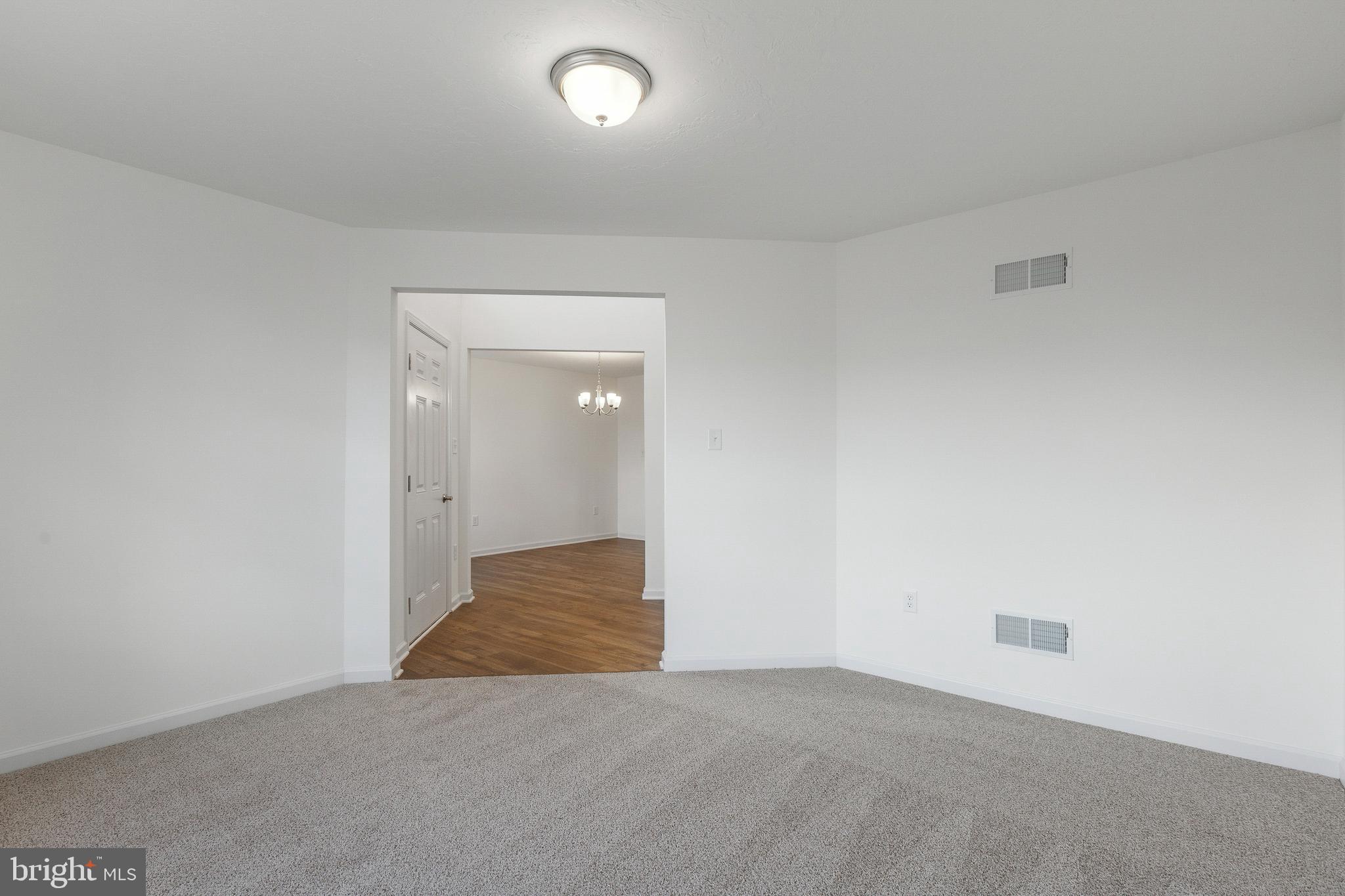 EAGLE ROCK - Residential