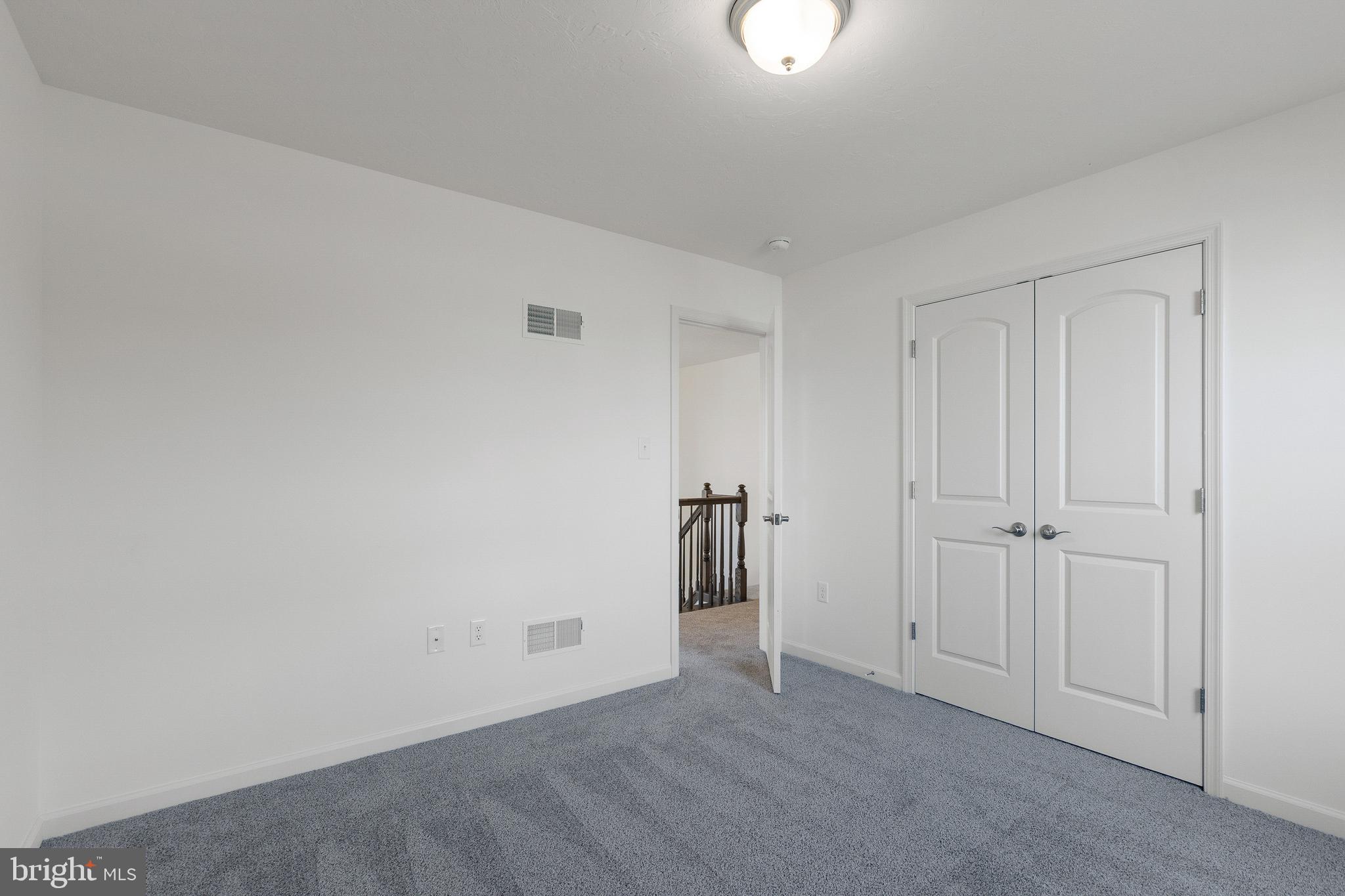 EAGLE ROCK - Residential