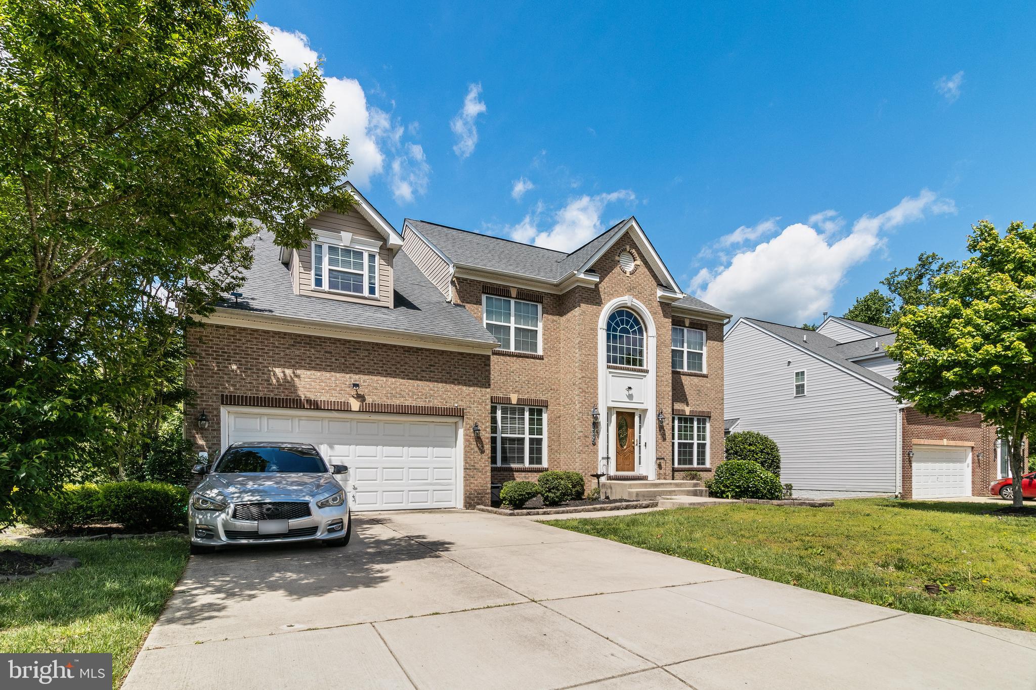 HILLANTRAE - Residential
