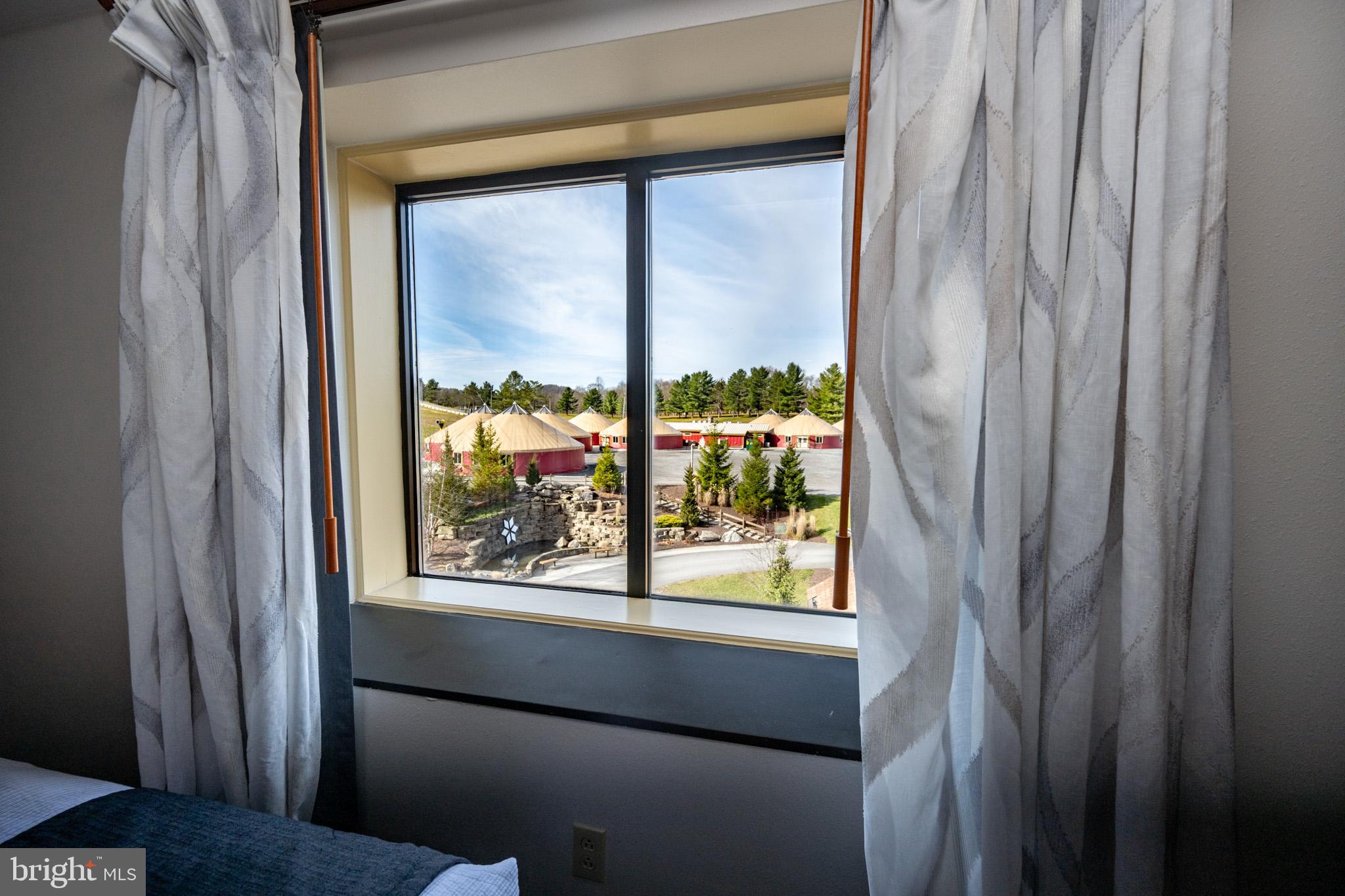 WISP HOTEL - Residential