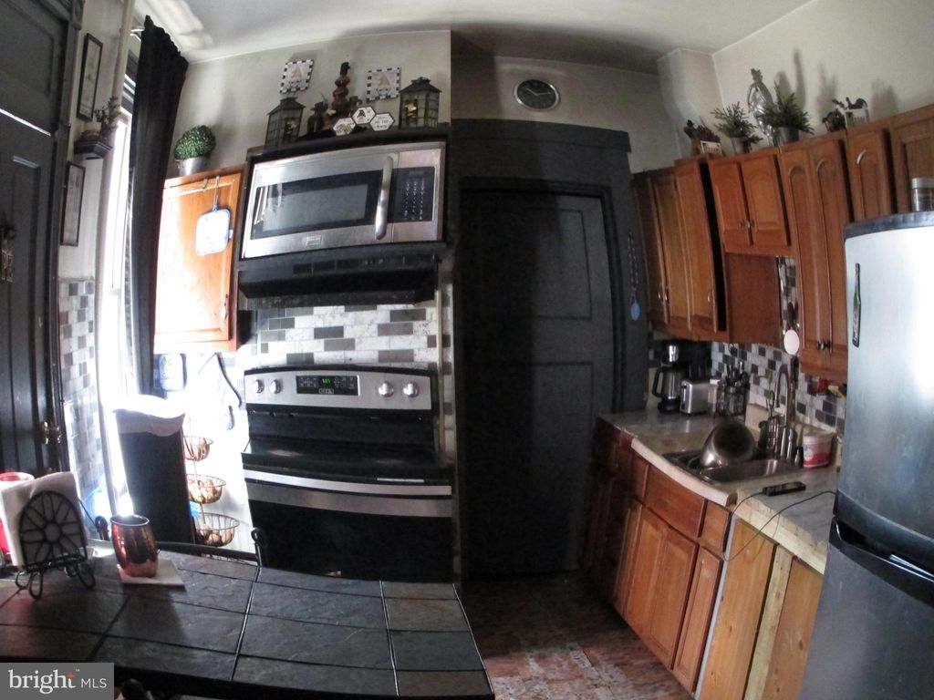 Photo of 476 Fremont Street, Lancaster, PA 17603 (MLS # PALA2053928)