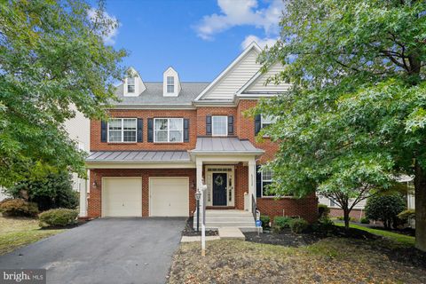 42628 EMPEROR DRIVE BRAMBLETON VA 20148