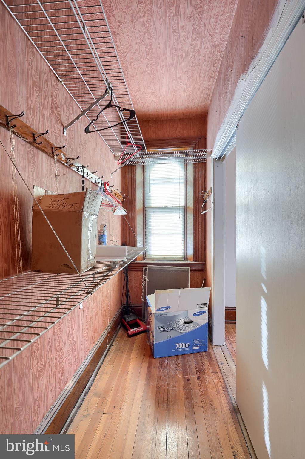 THE AVENUES - Residential