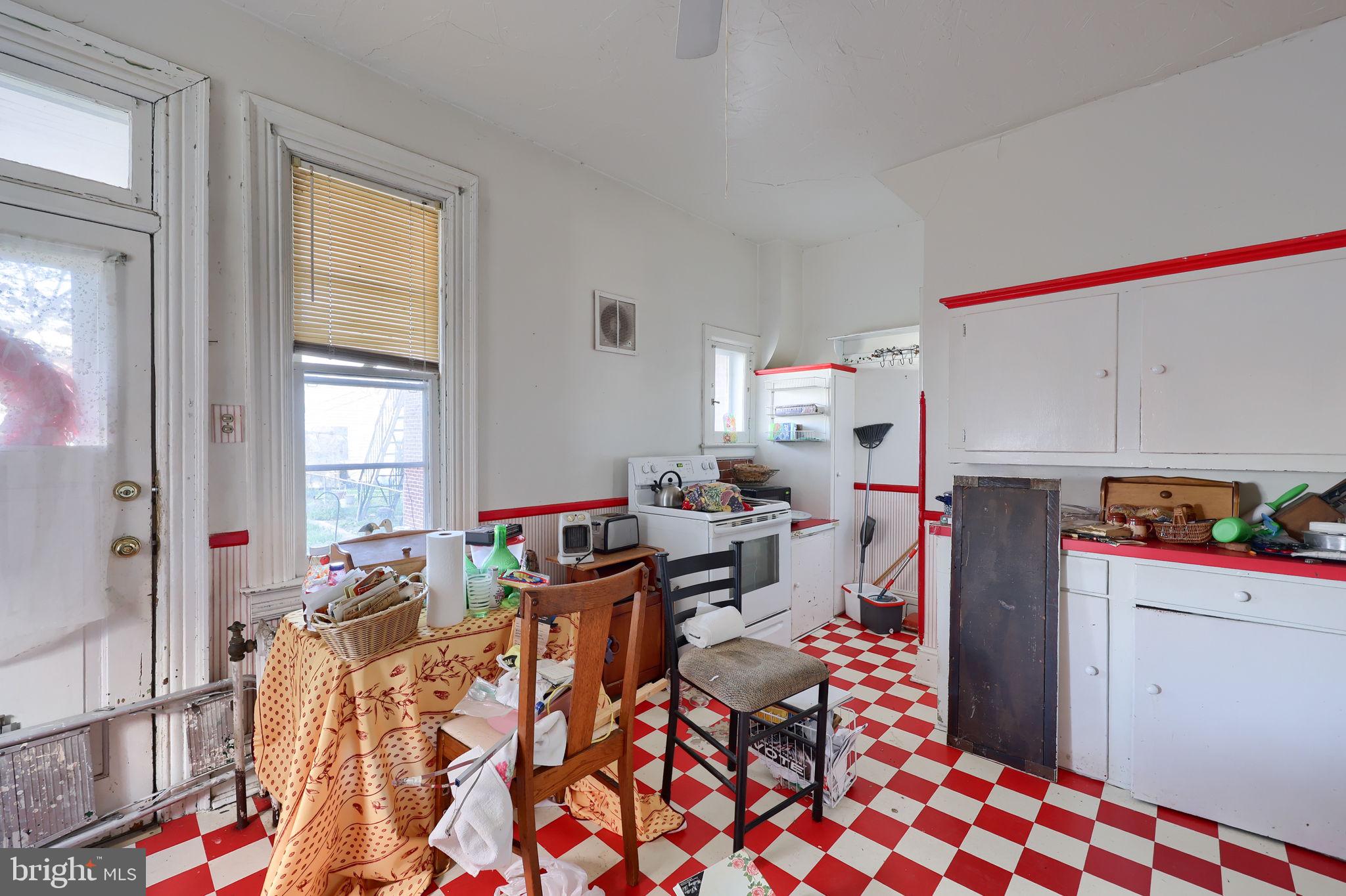 THE AVENUES - Residential