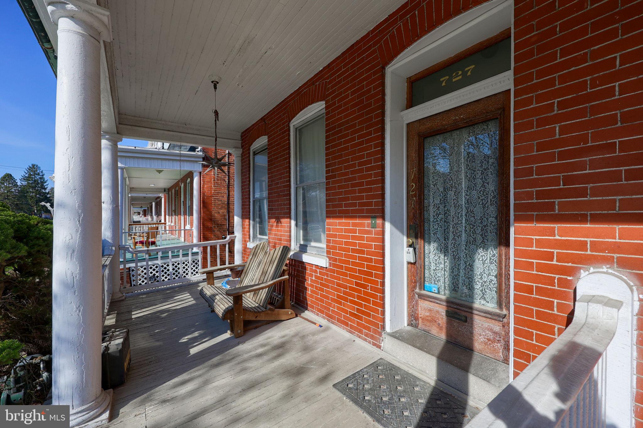 THE AVENUES - Residential