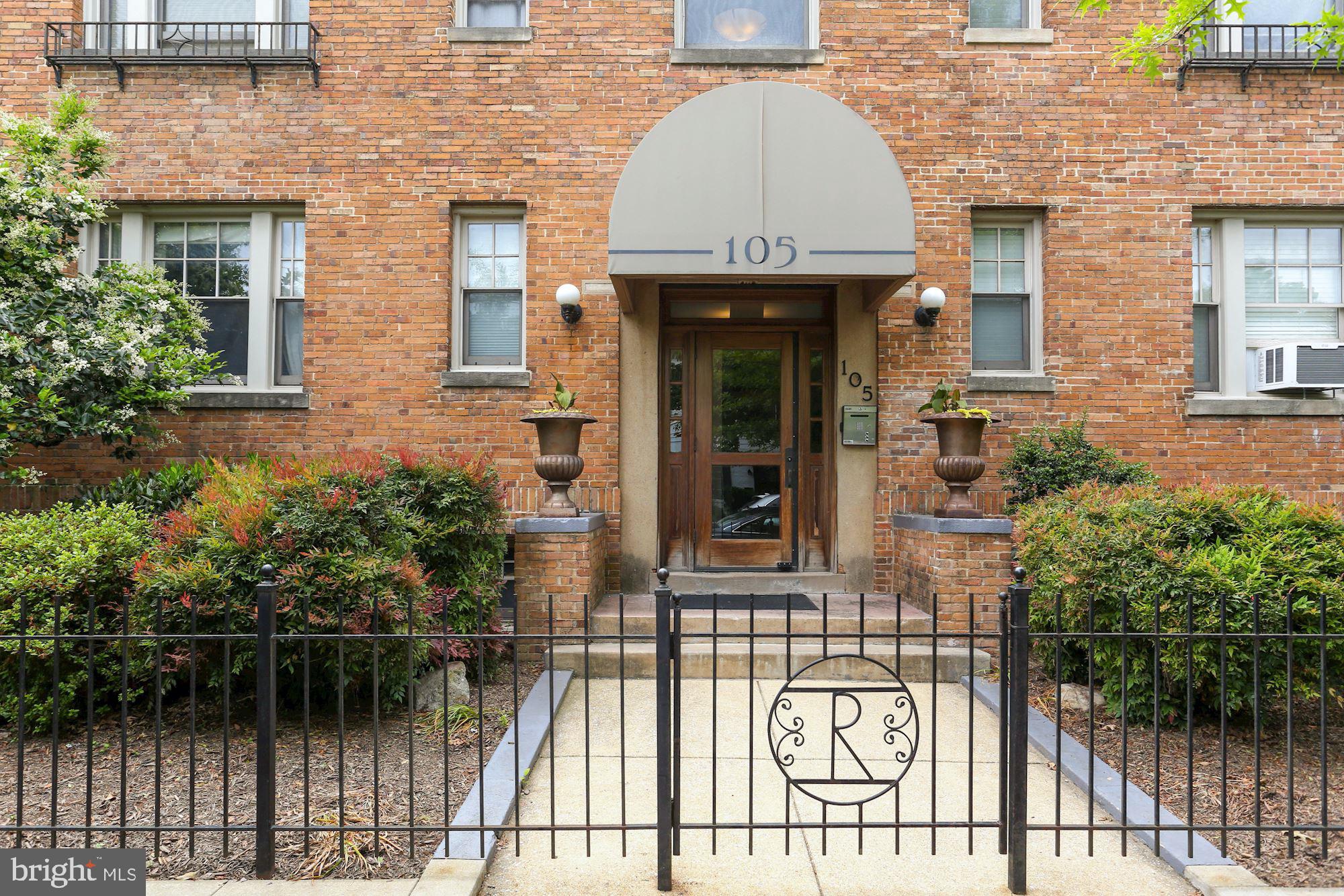 105 6TH STREET SE 201