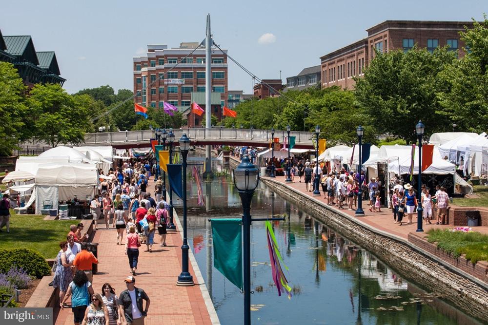 OAKDALE VILLAGE - Residential