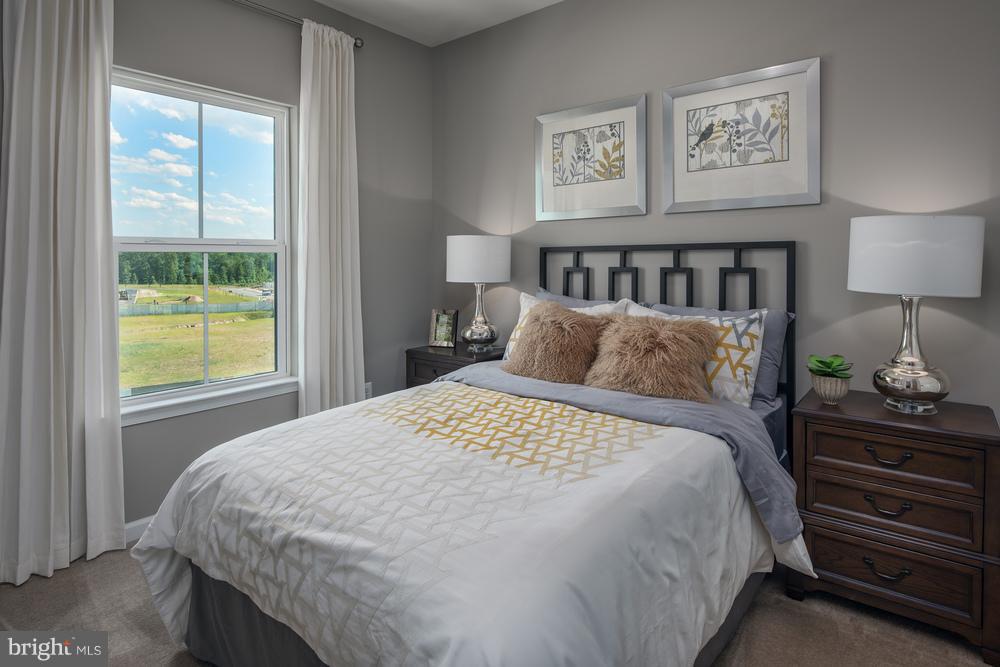 OAKDALE VILLAGE - Residential