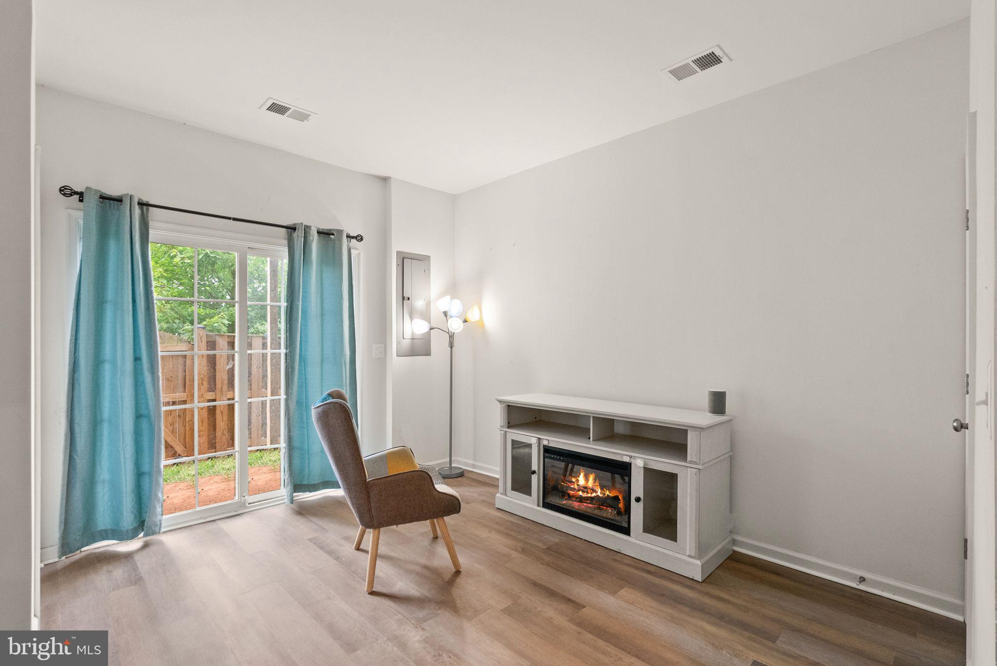 SIGNAL HILL STATION - Residential