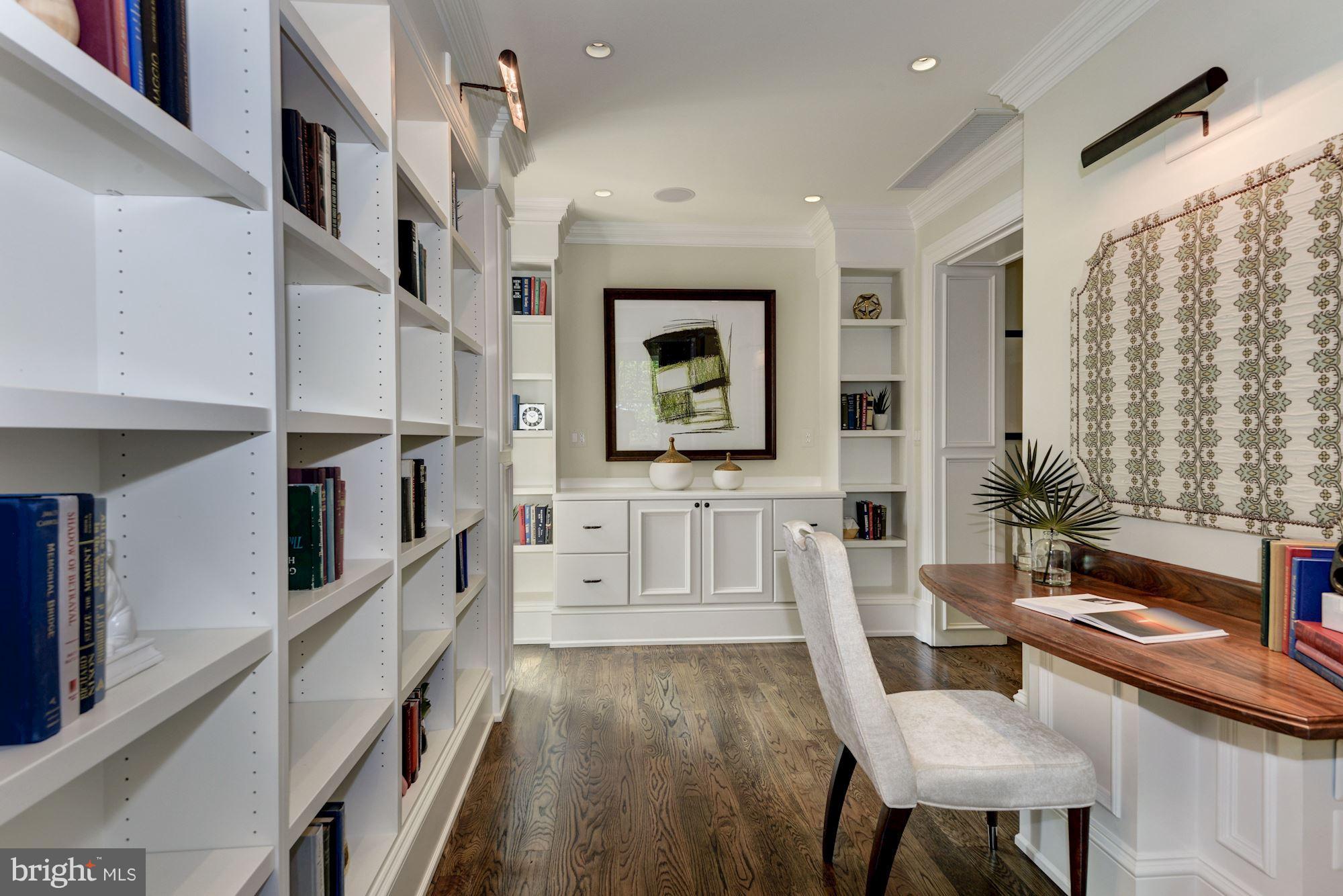 FOXHALL - Residential