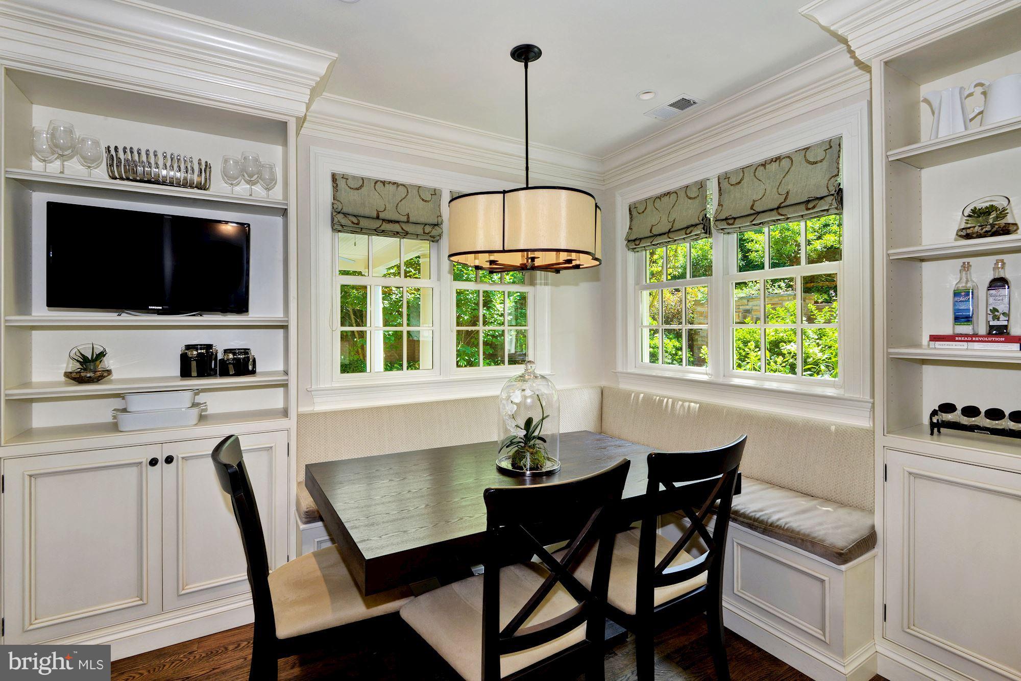 FOXHALL - Residential