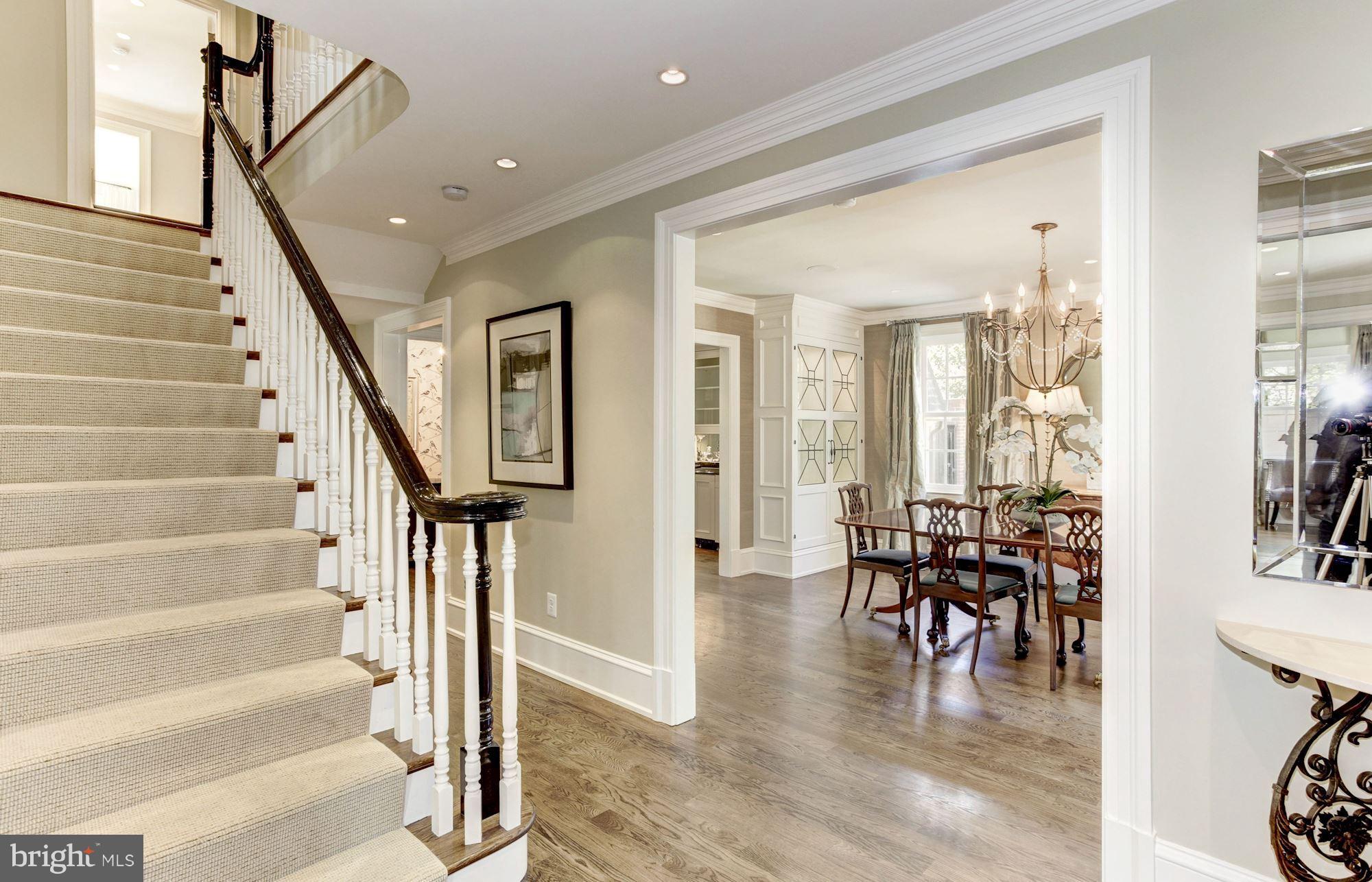 FOXHALL - Residential