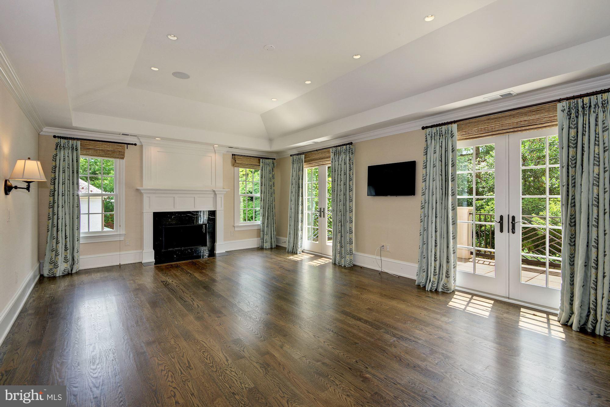 FOXHALL - Residential