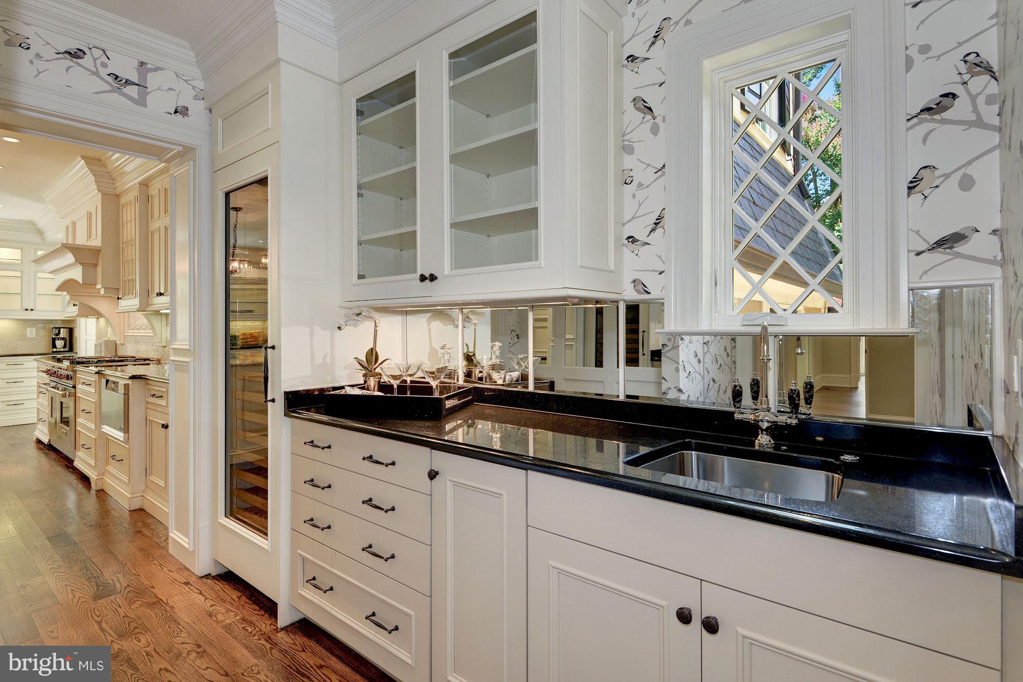 FOXHALL - Residential