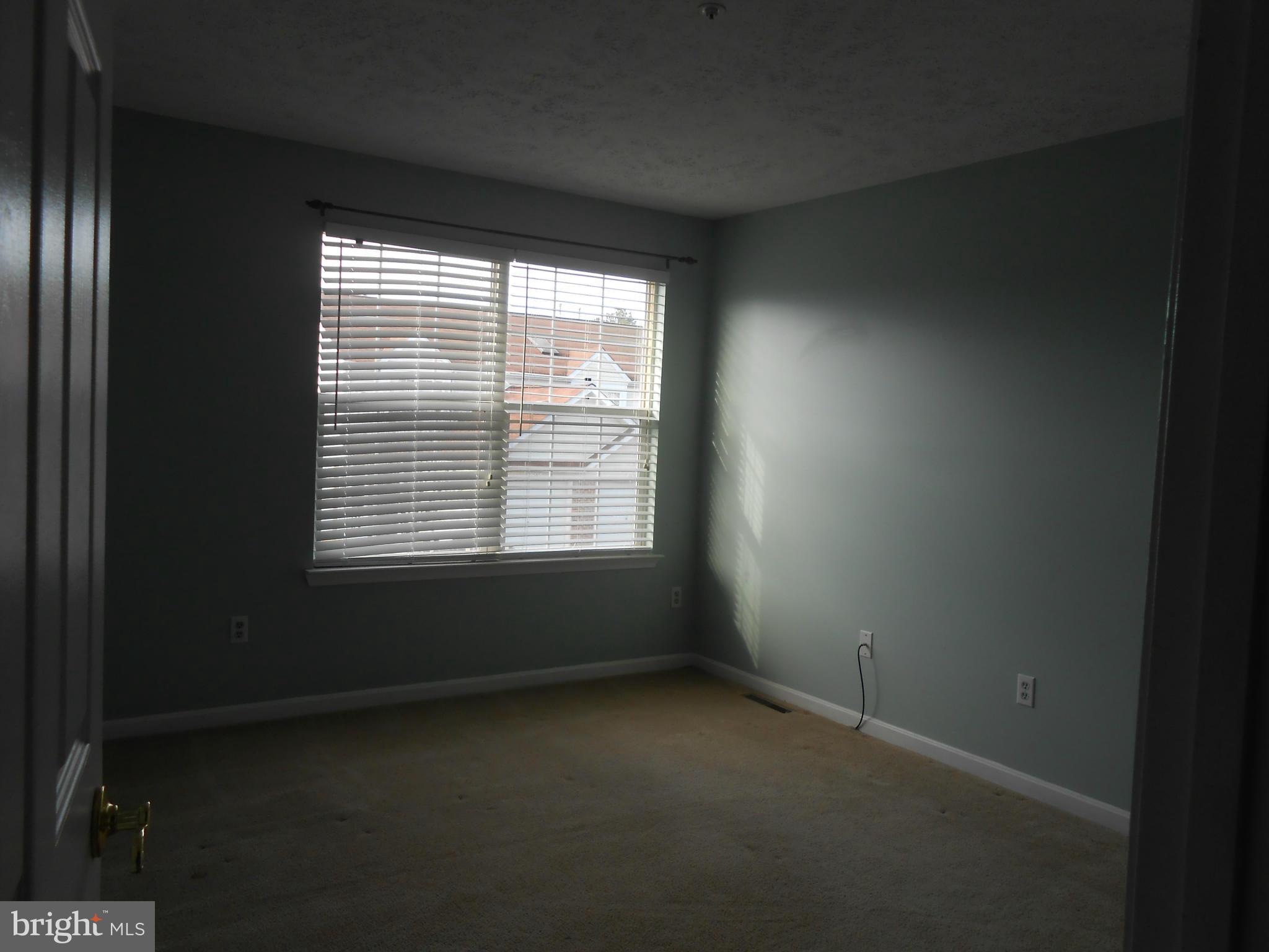 HICKORY HILLS - Residential Lease