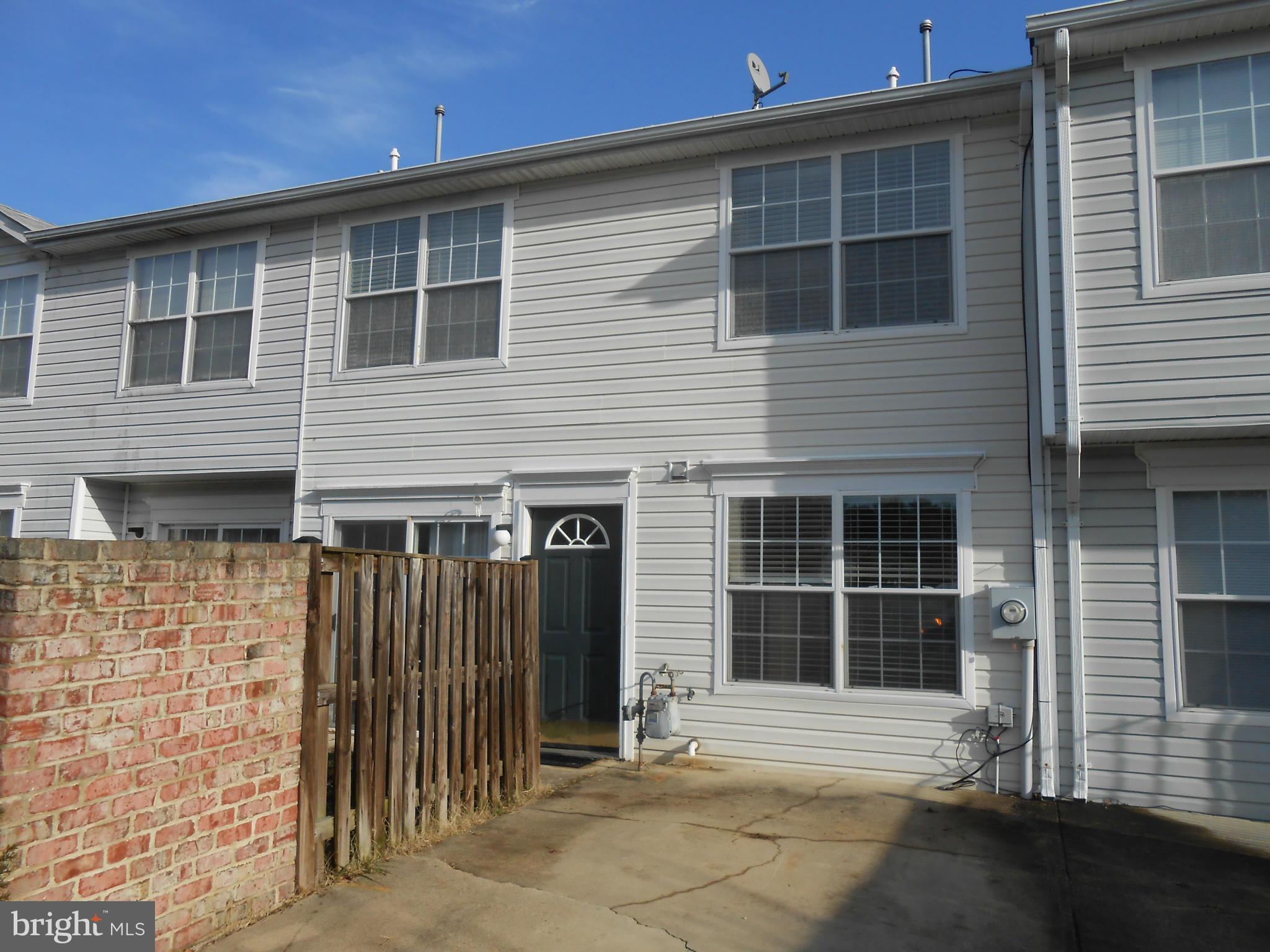 HICKORY HILLS - Residential Lease