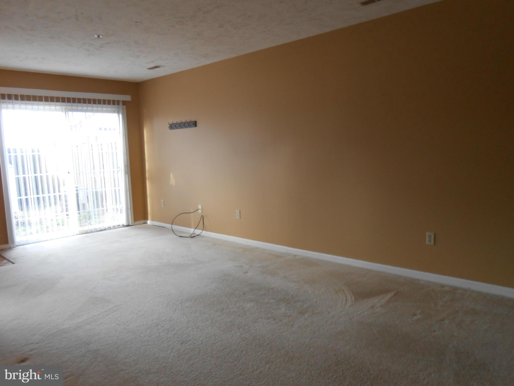 HICKORY HILLS - Residential Lease