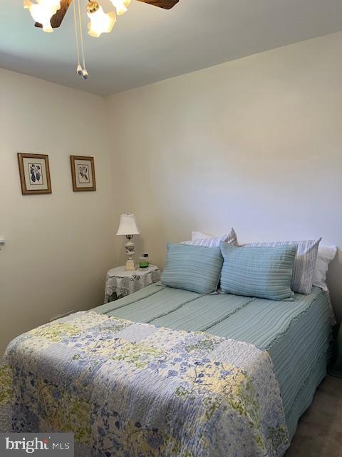 GOLDEN BEACH - Residential