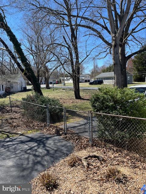 GOLDEN BEACH - Residential