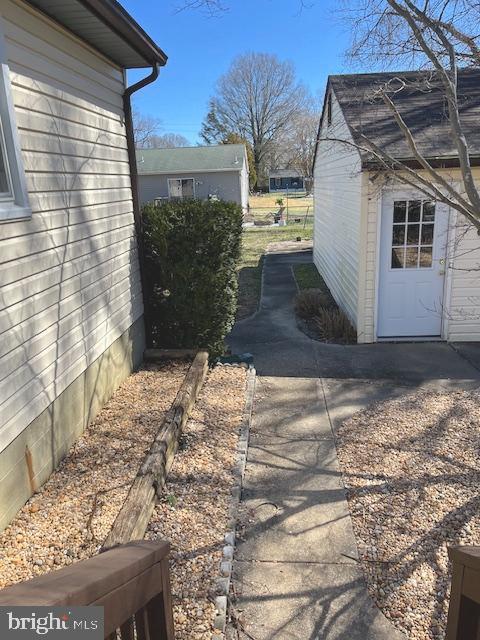 GOLDEN BEACH - Residential