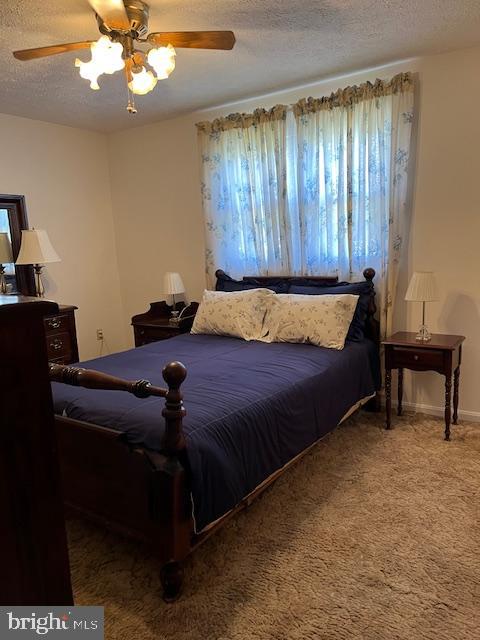 GOLDEN BEACH - Residential