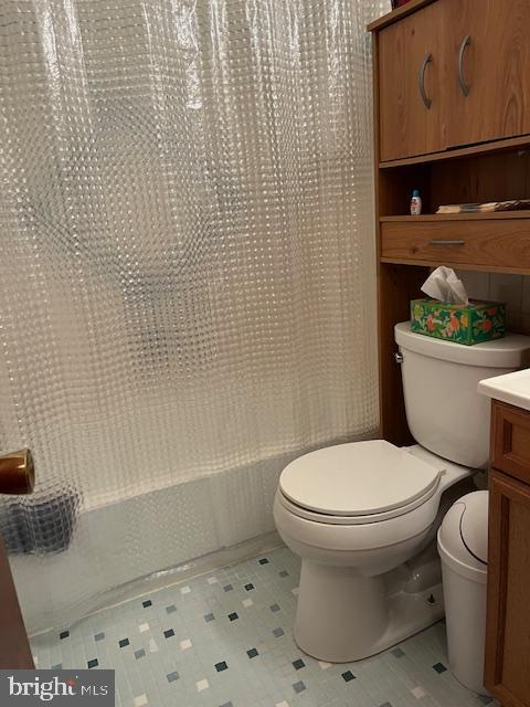 GOLDEN BEACH - Residential