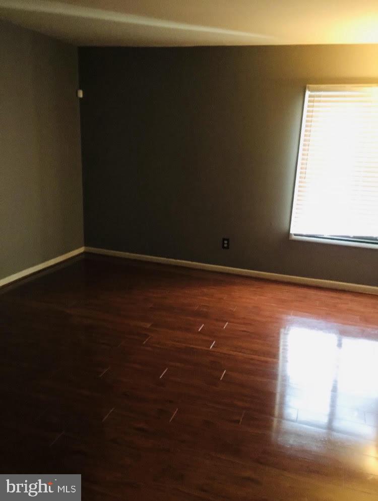 TREETOP CONDO - Residential