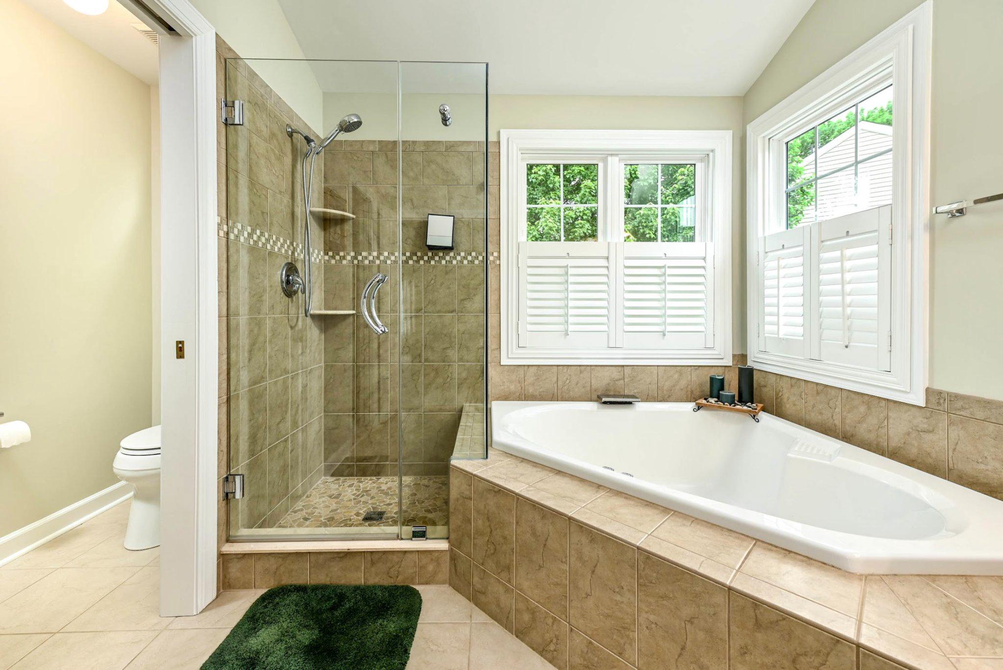 POTOMAC LAKES - Residential