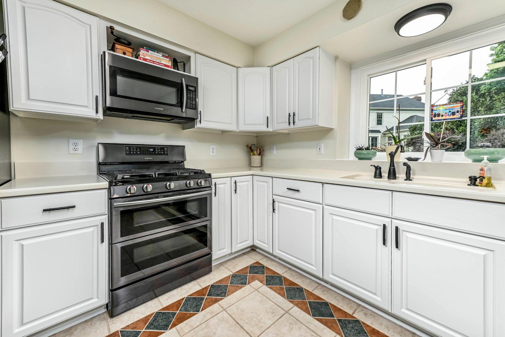 POTOMAC LAKES - Residential