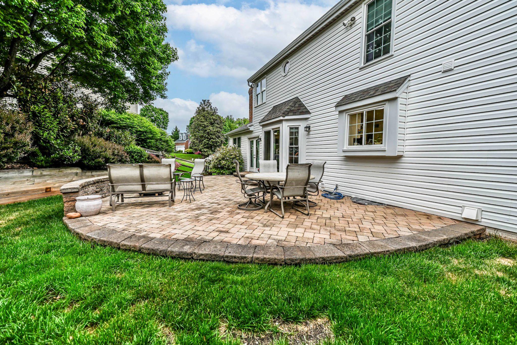 POTOMAC LAKES - Residential