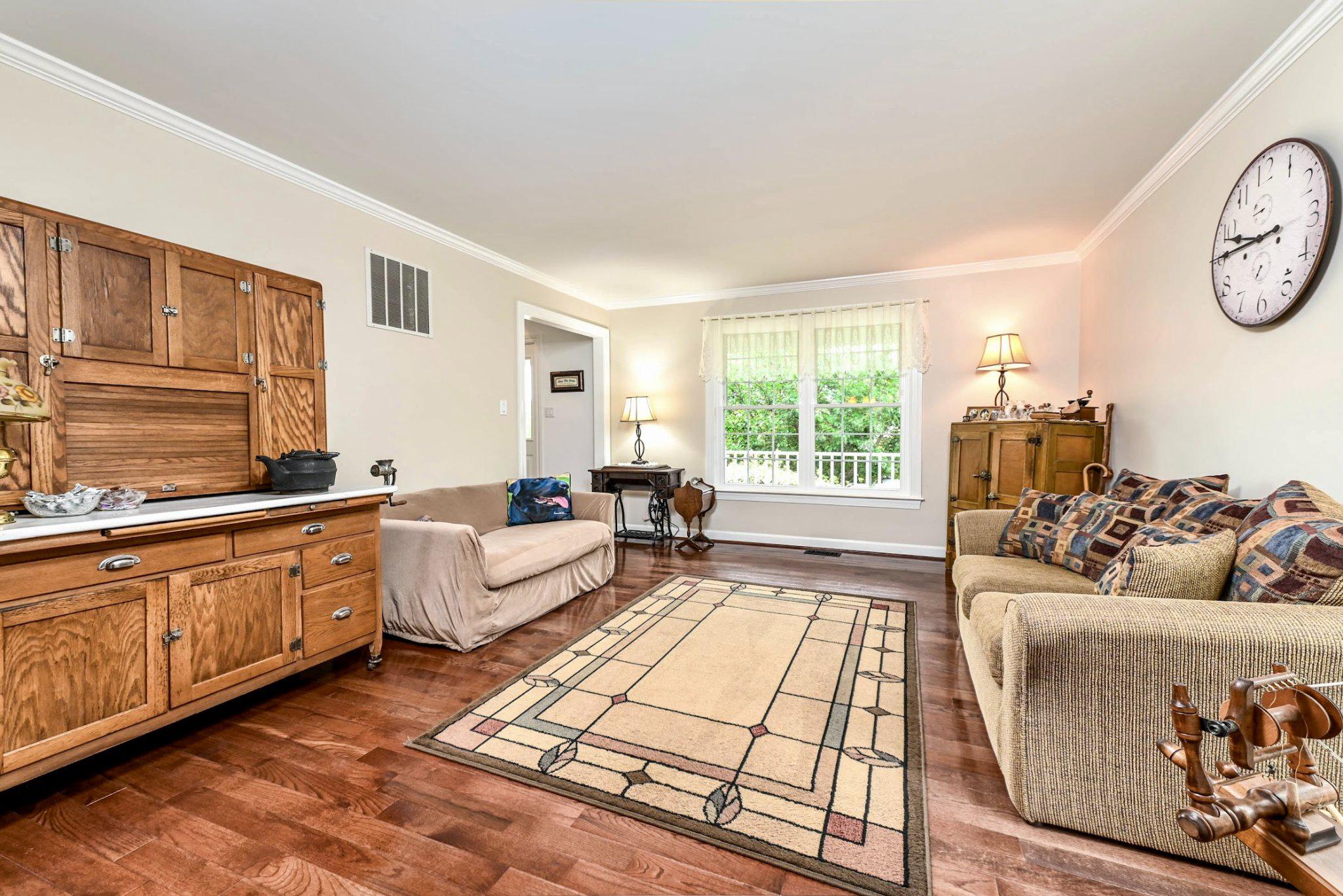 POTOMAC LAKES - Residential