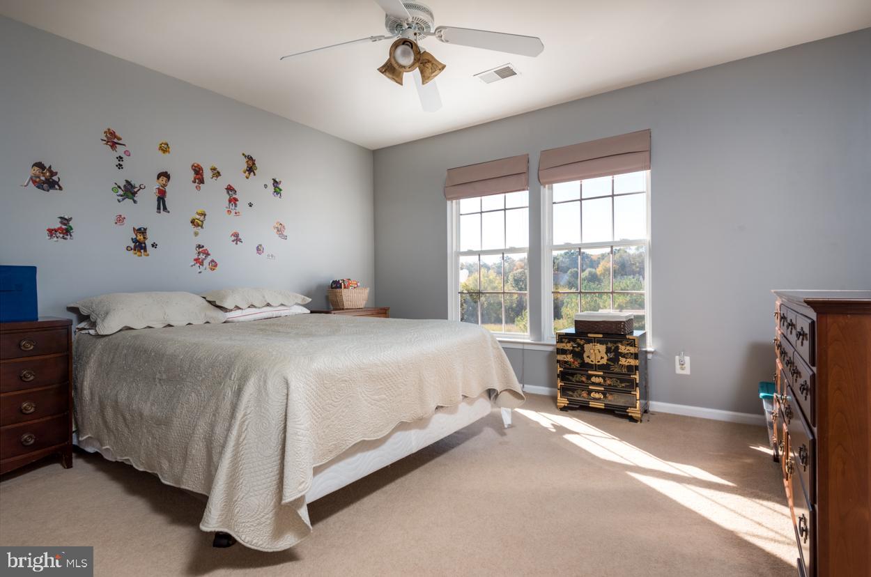 HERITAGE FARMS - Residential