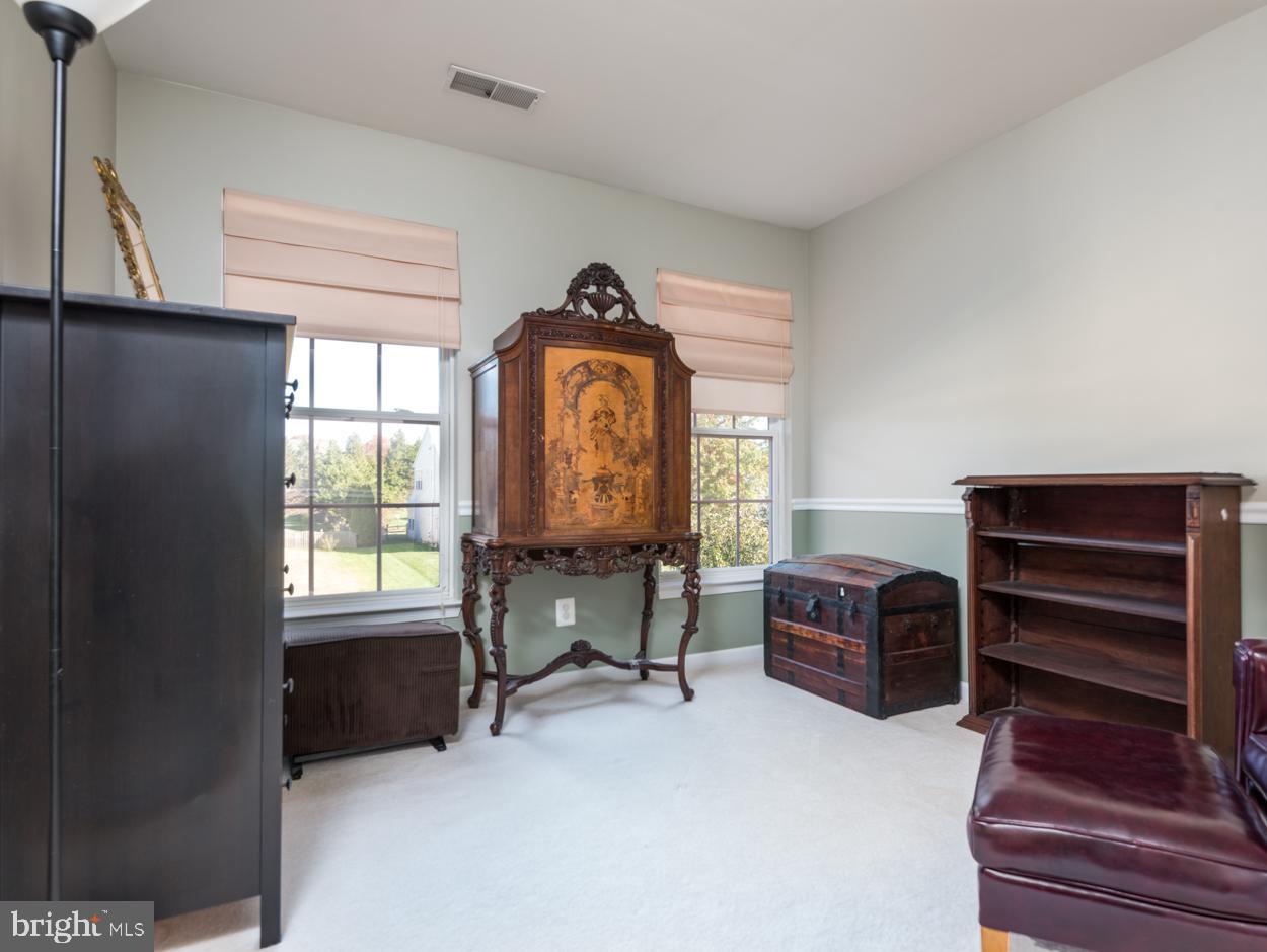 HERITAGE FARMS - Residential