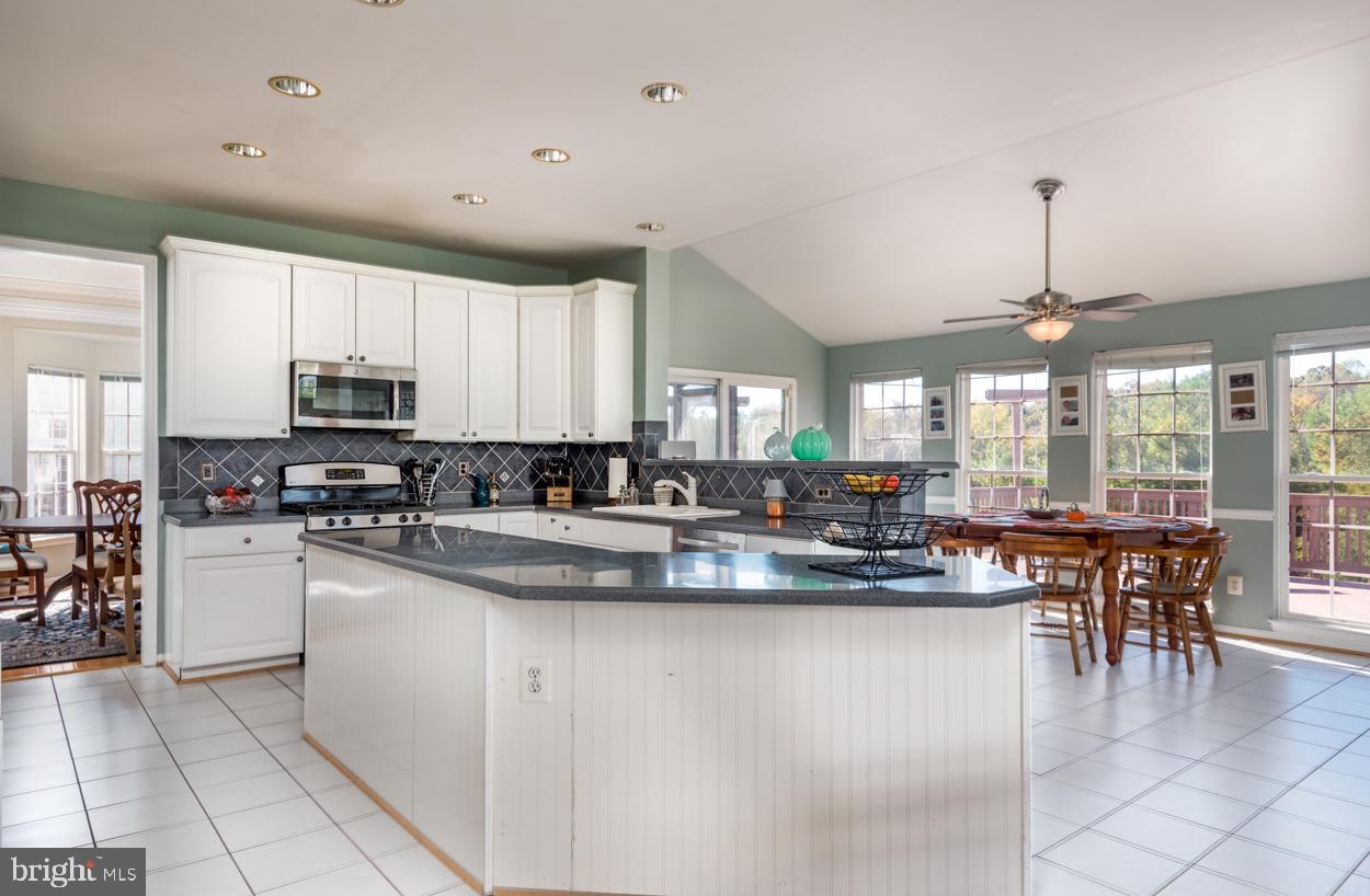 HERITAGE FARMS - Residential