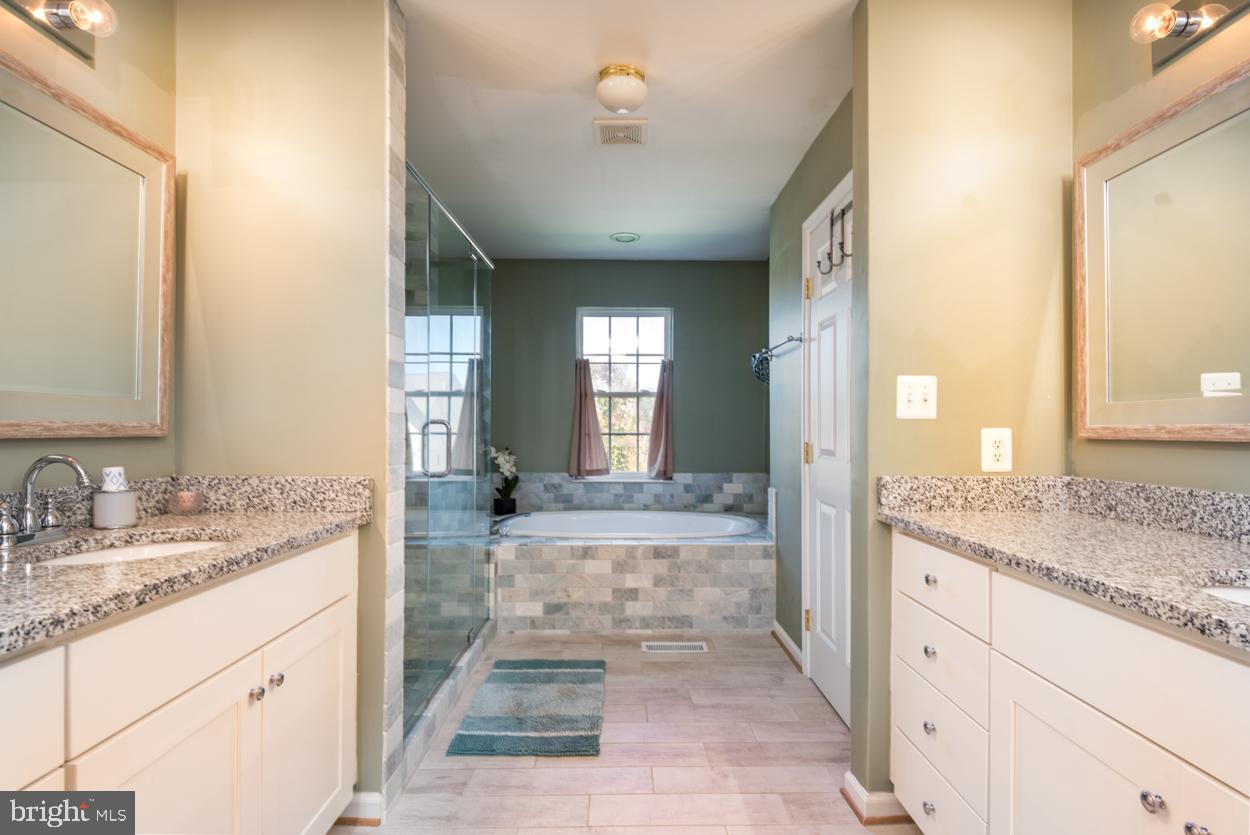 HERITAGE FARMS - Residential