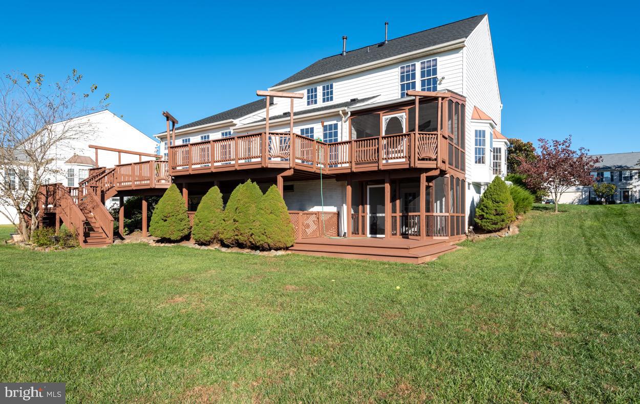 HERITAGE FARMS - Residential