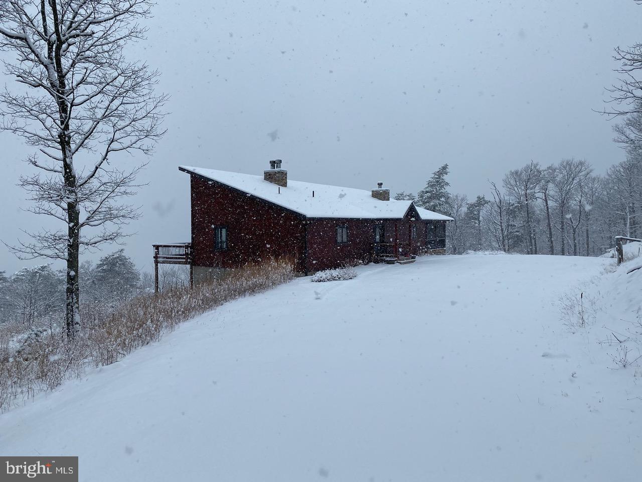 BLUFFS ON THE POTOMAC - Residential