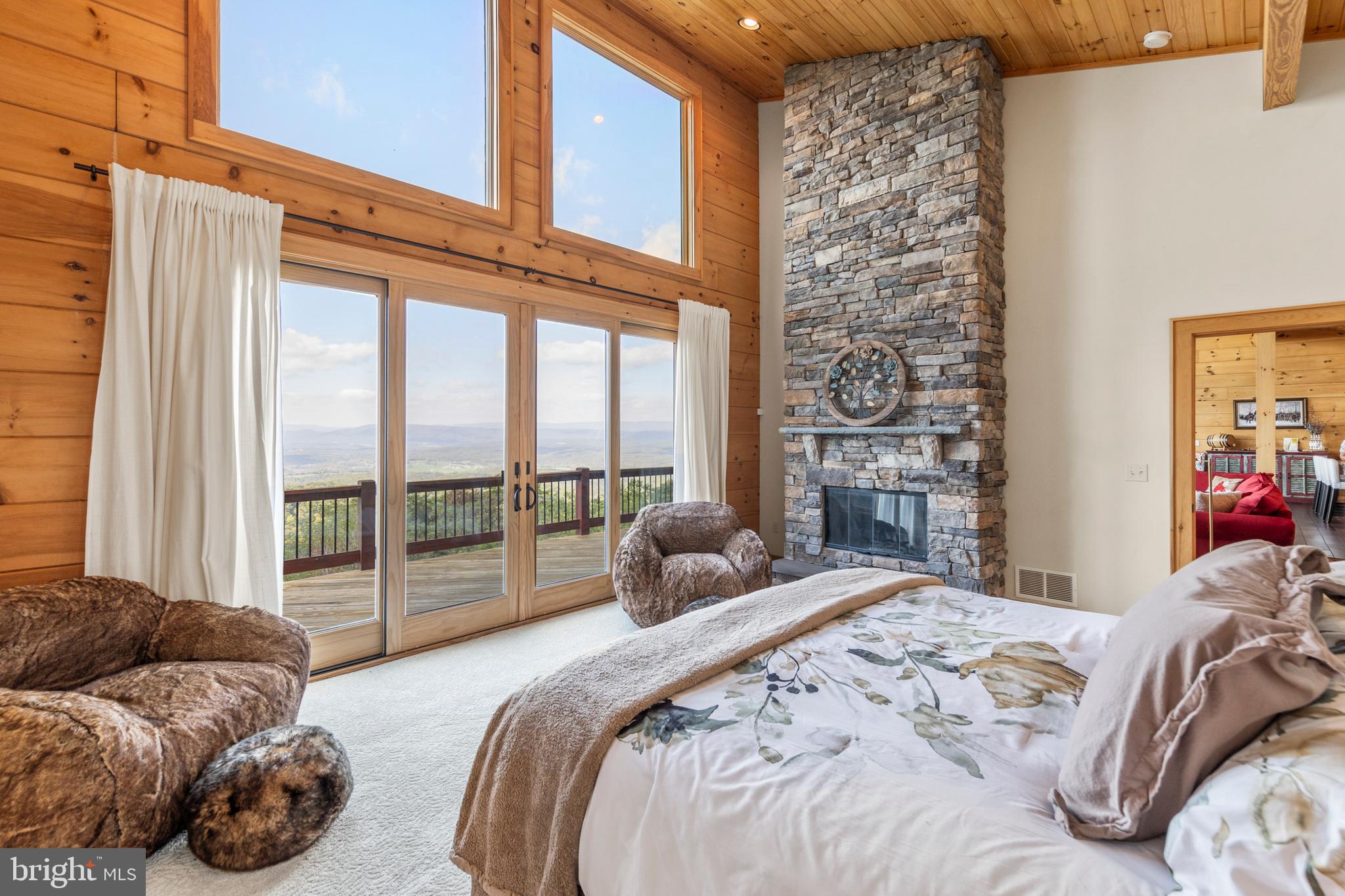 BLUFFS ON THE POTOMAC - Residential