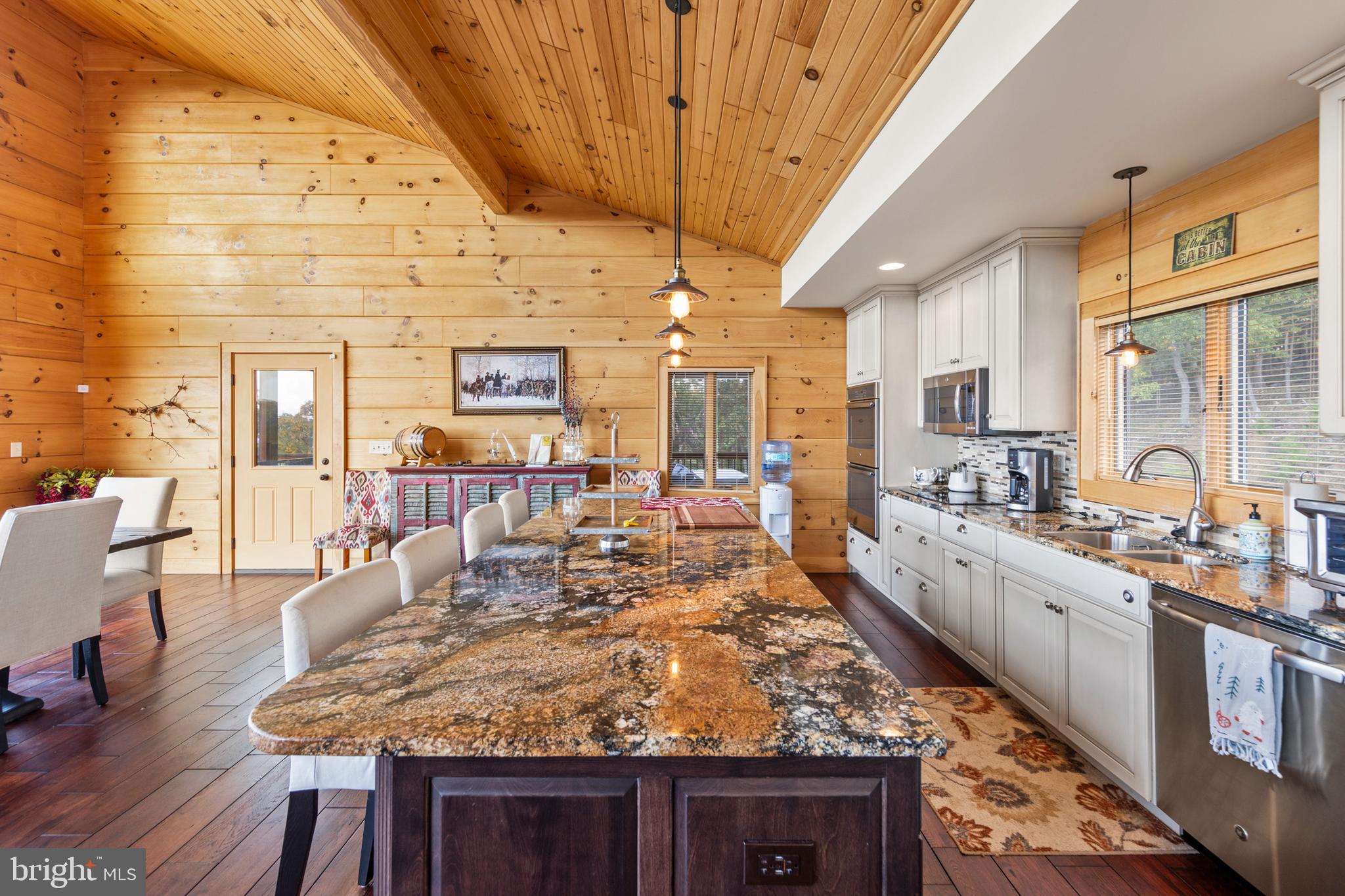 BLUFFS ON THE POTOMAC - Residential