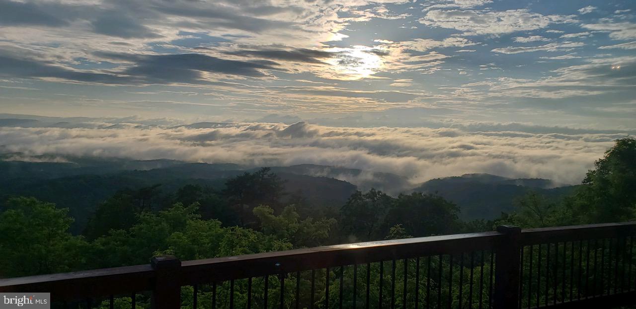 BLUFFS ON THE POTOMAC - Residential