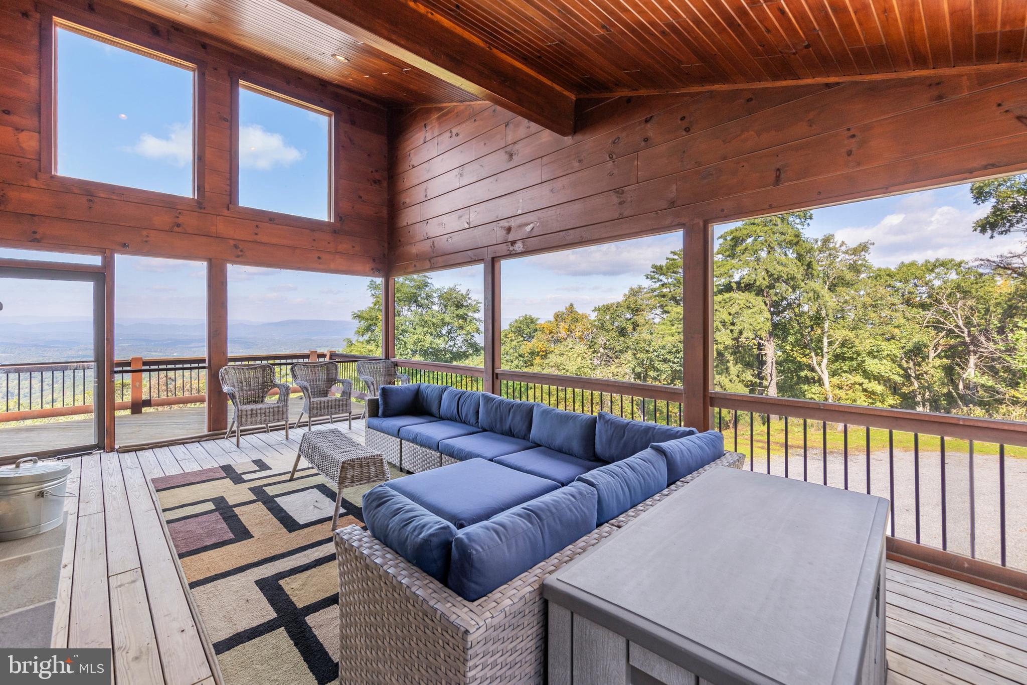 BLUFFS ON THE POTOMAC - Residential