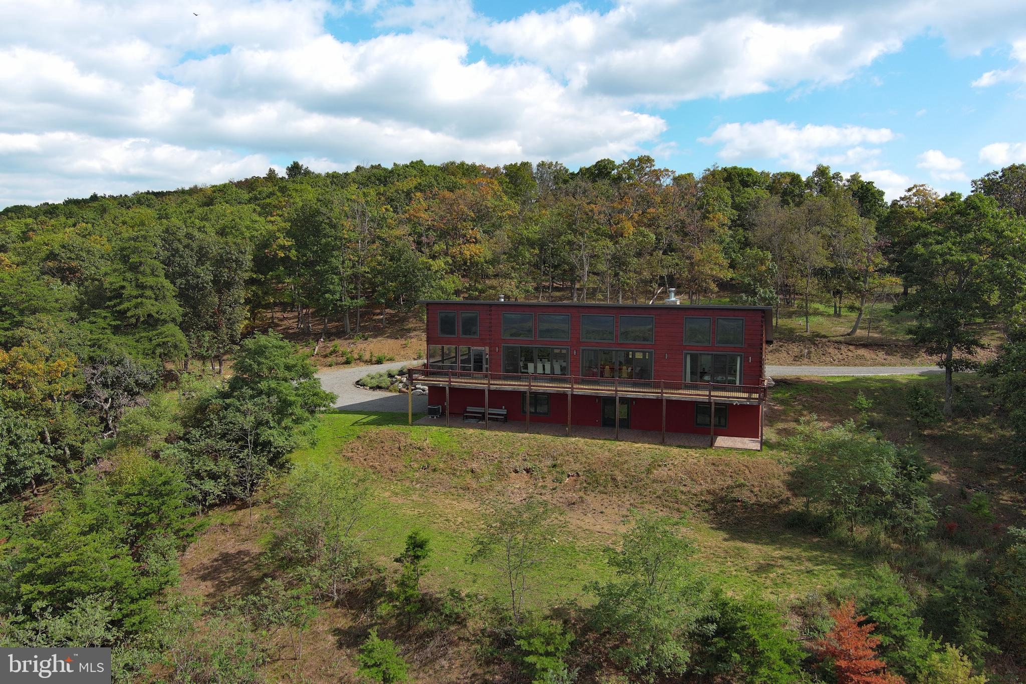 BLUFFS ON THE POTOMAC - Residential