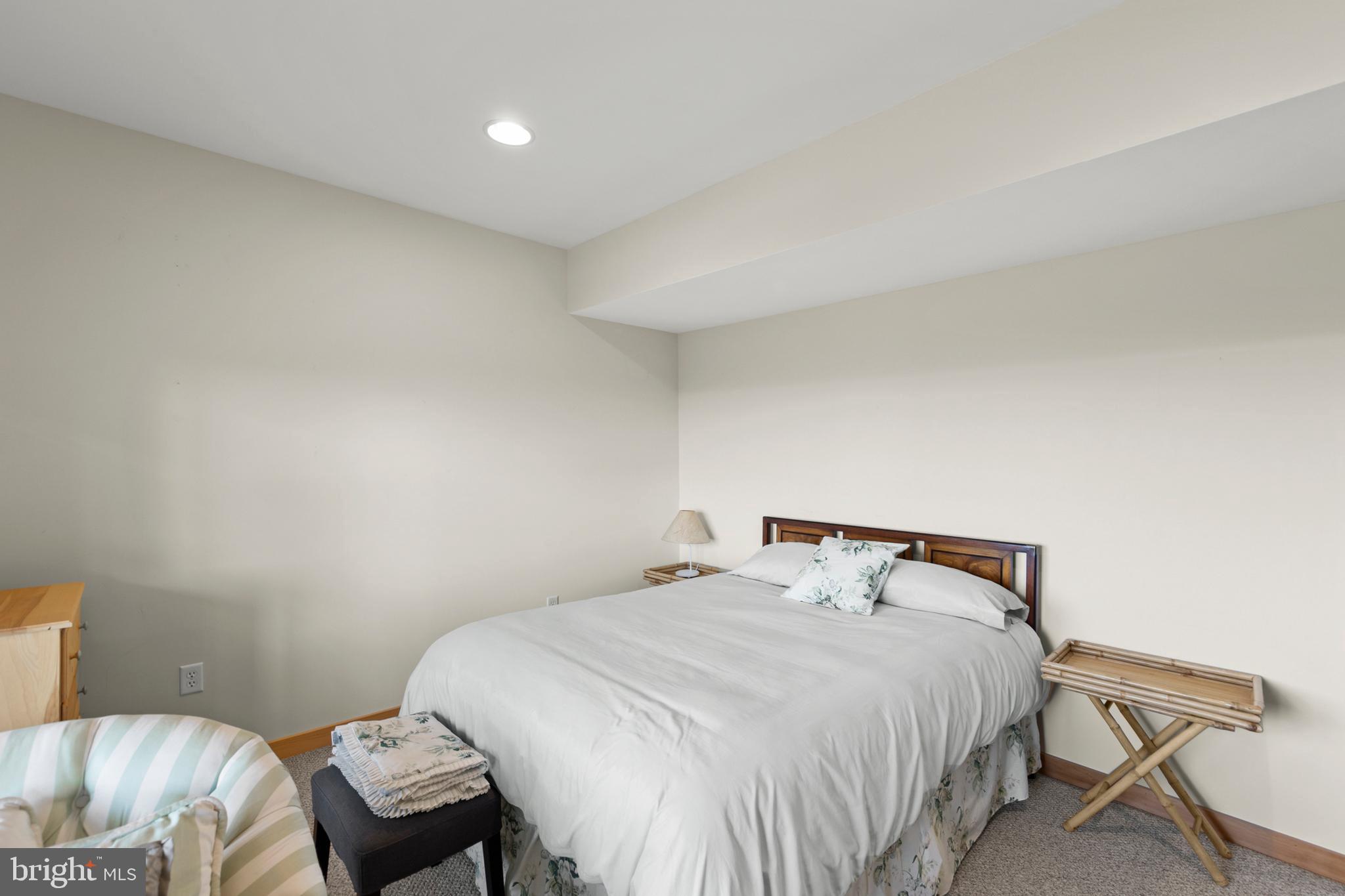 BLUFFS ON THE POTOMAC - Residential