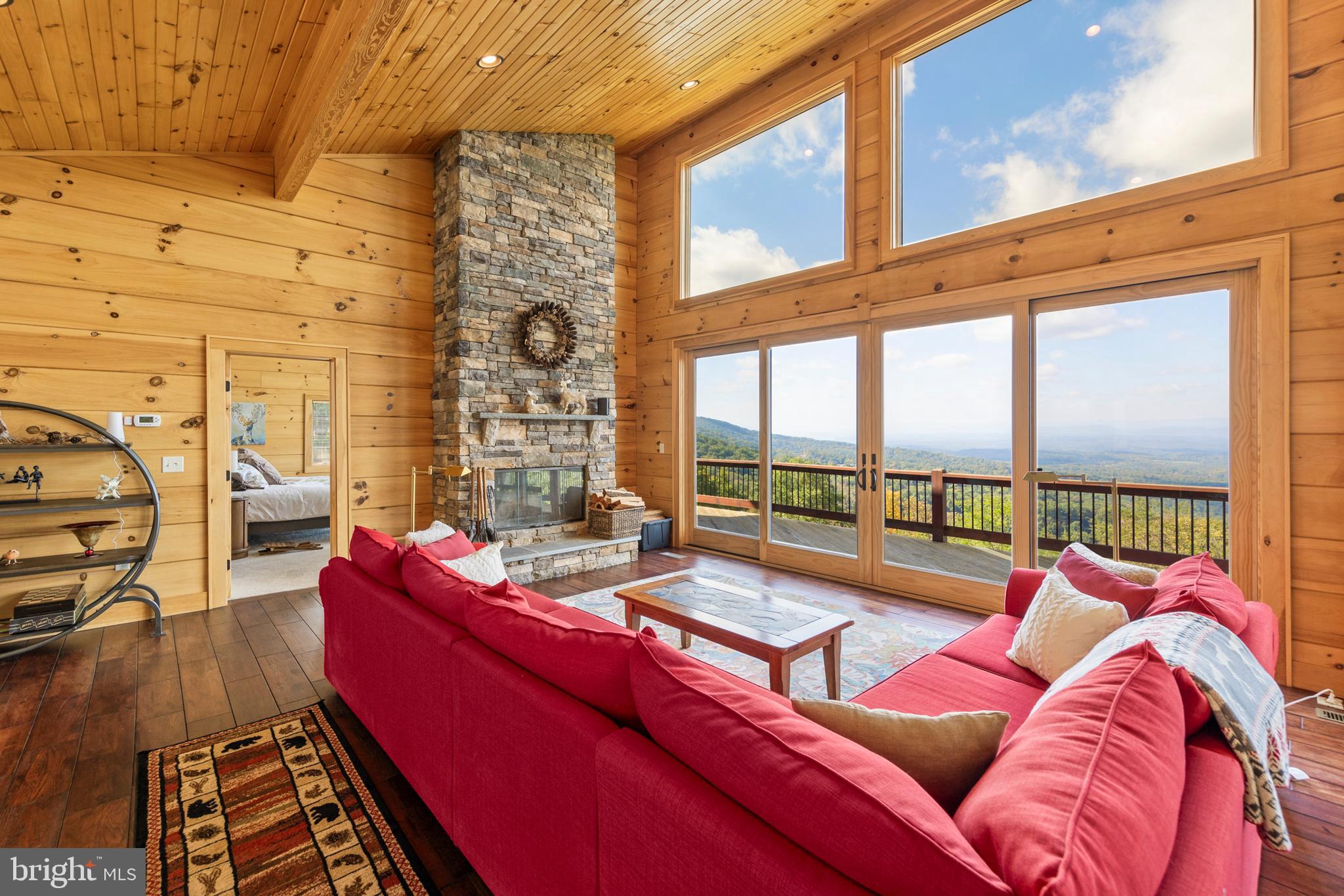 BLUFFS ON THE POTOMAC - Residential