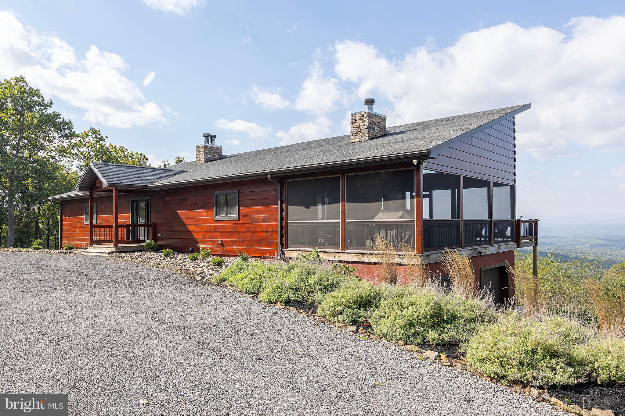 BLUFFS ON THE POTOMAC - Residential
