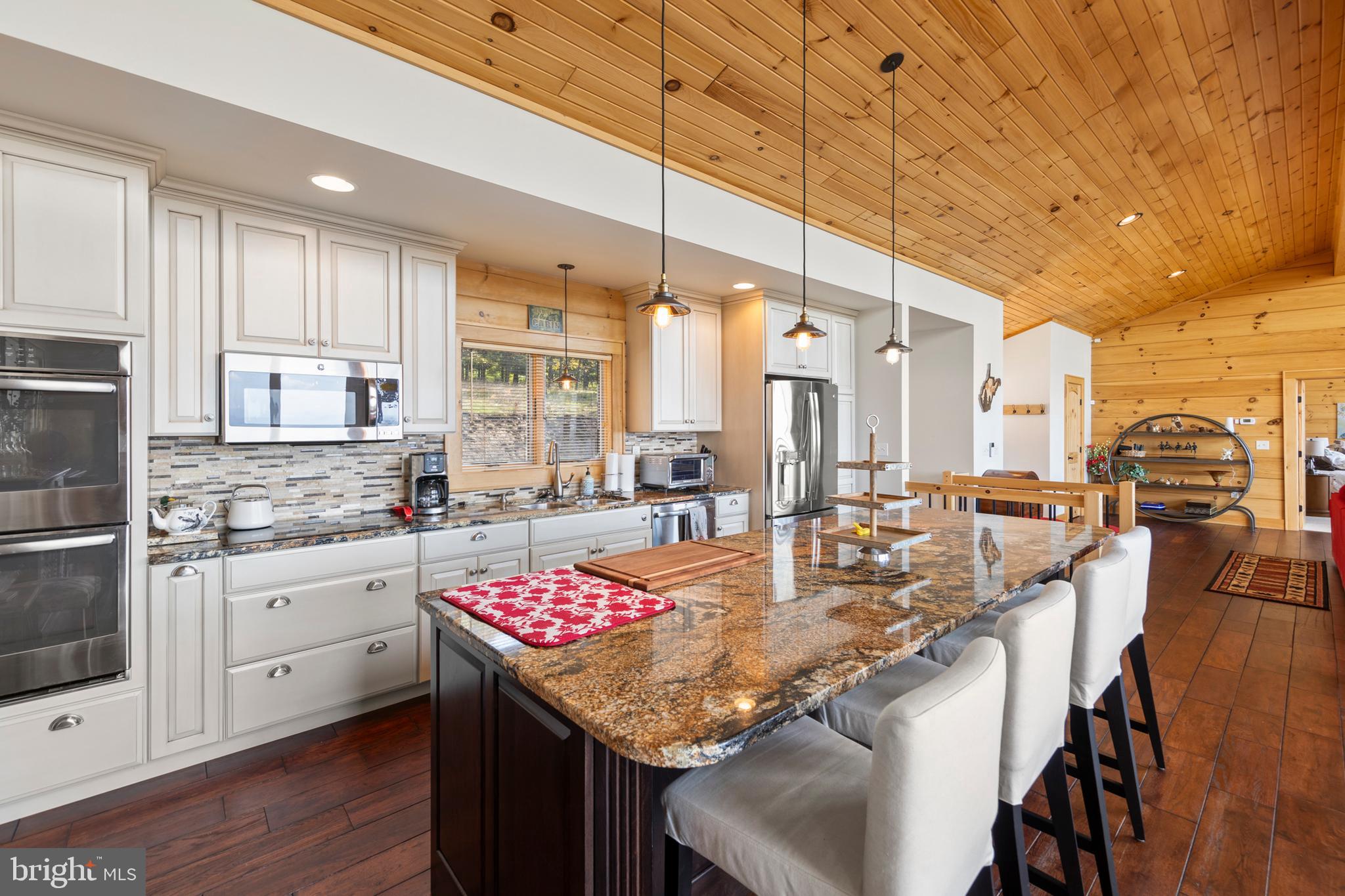 BLUFFS ON THE POTOMAC - Residential