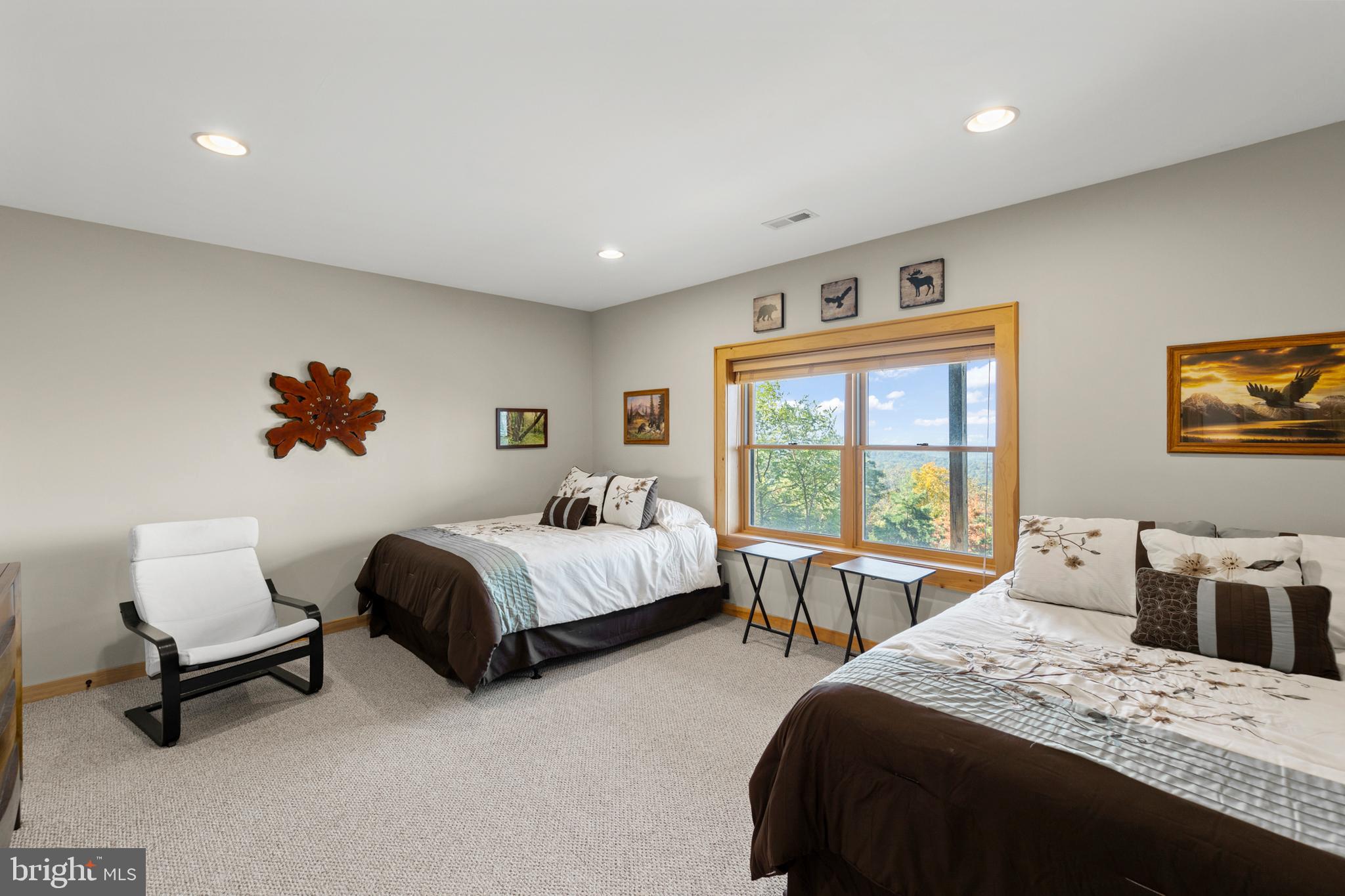 BLUFFS ON THE POTOMAC - Residential